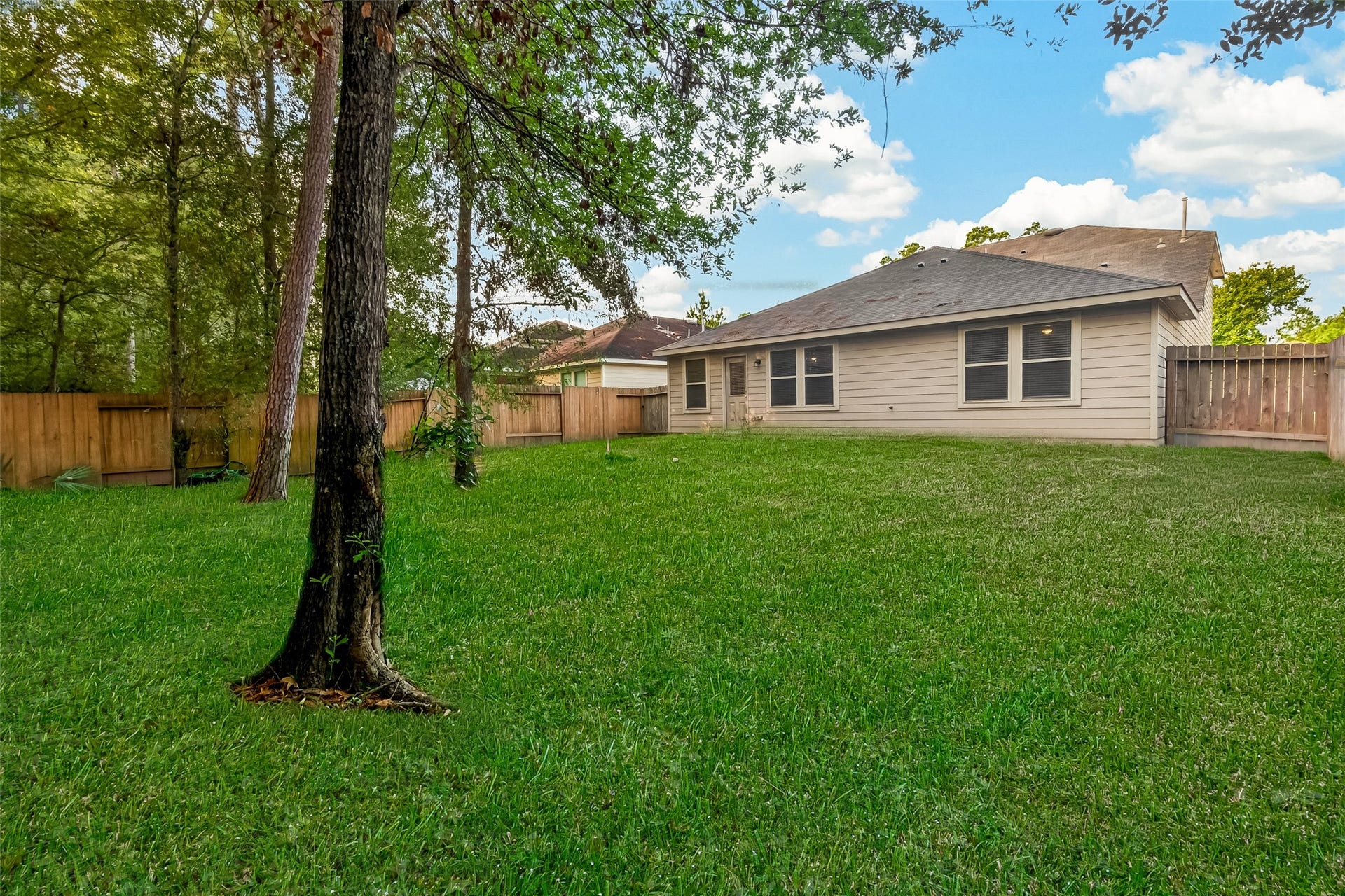 2011 Lost Timbers Drive, Conroe, TX 77304 2011 Lost Timbers Drive, Conroe, TX 77304