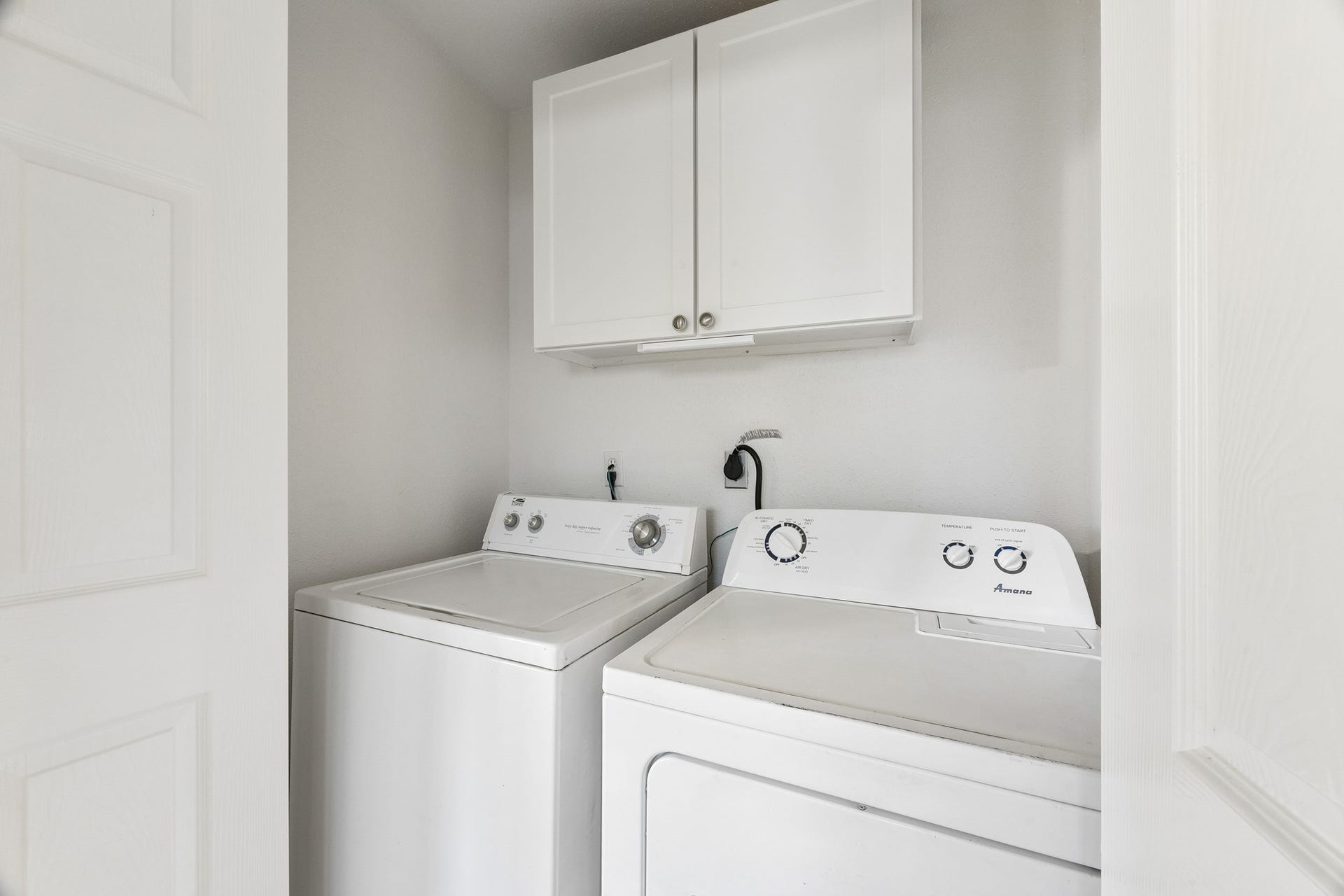 1054 Margate Drive, Pearland, TX 77584 1054 Margate Drive, Pearland, TX 77584