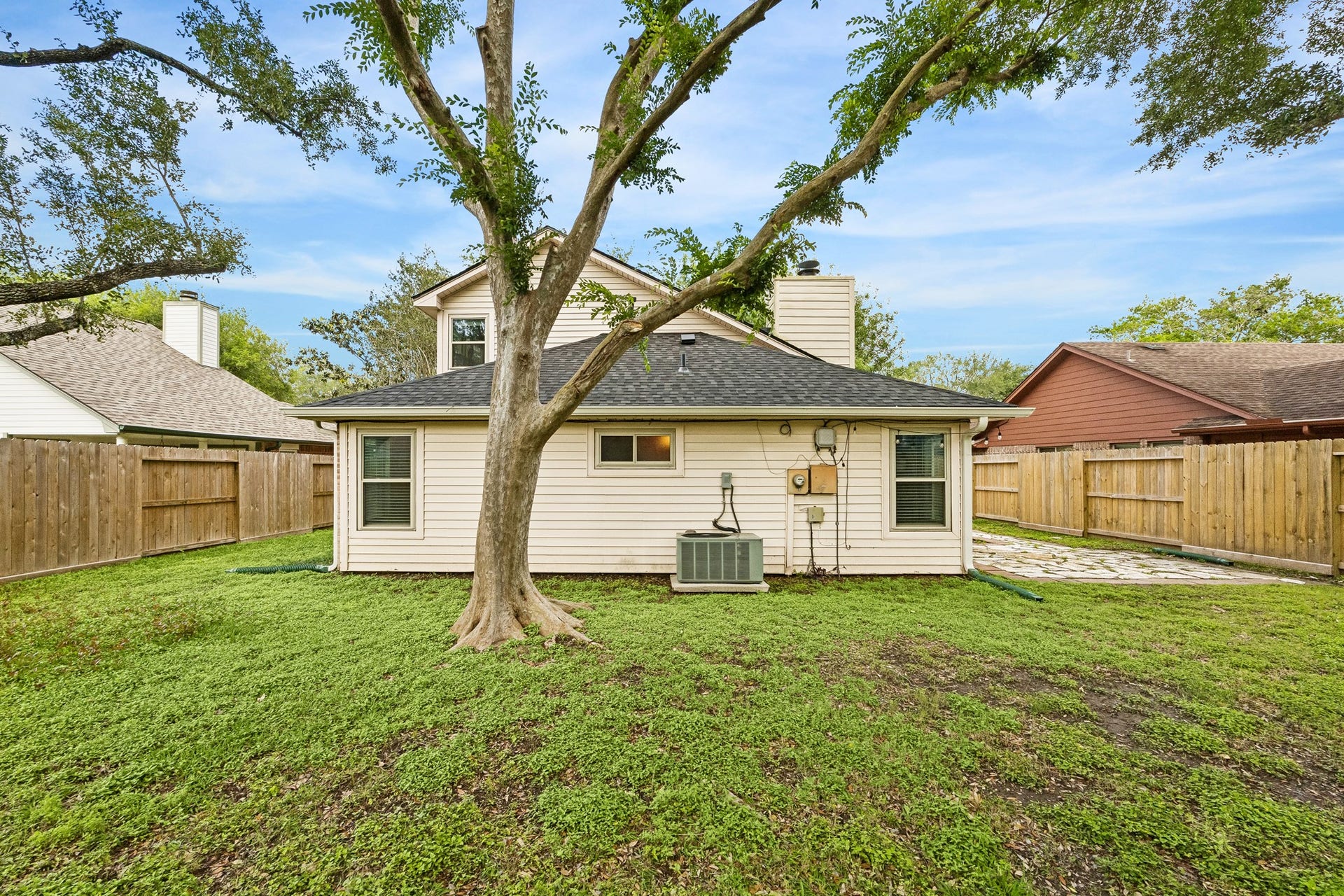 1054 Margate Drive, Pearland, TX 77584 Big back yard