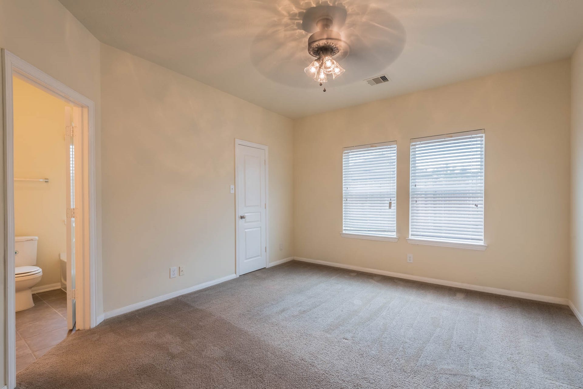 17407 Blackstone Trails Drive, Humble, TX 77396 17407 Blackstone Trails Drive, Humble, TX 77396