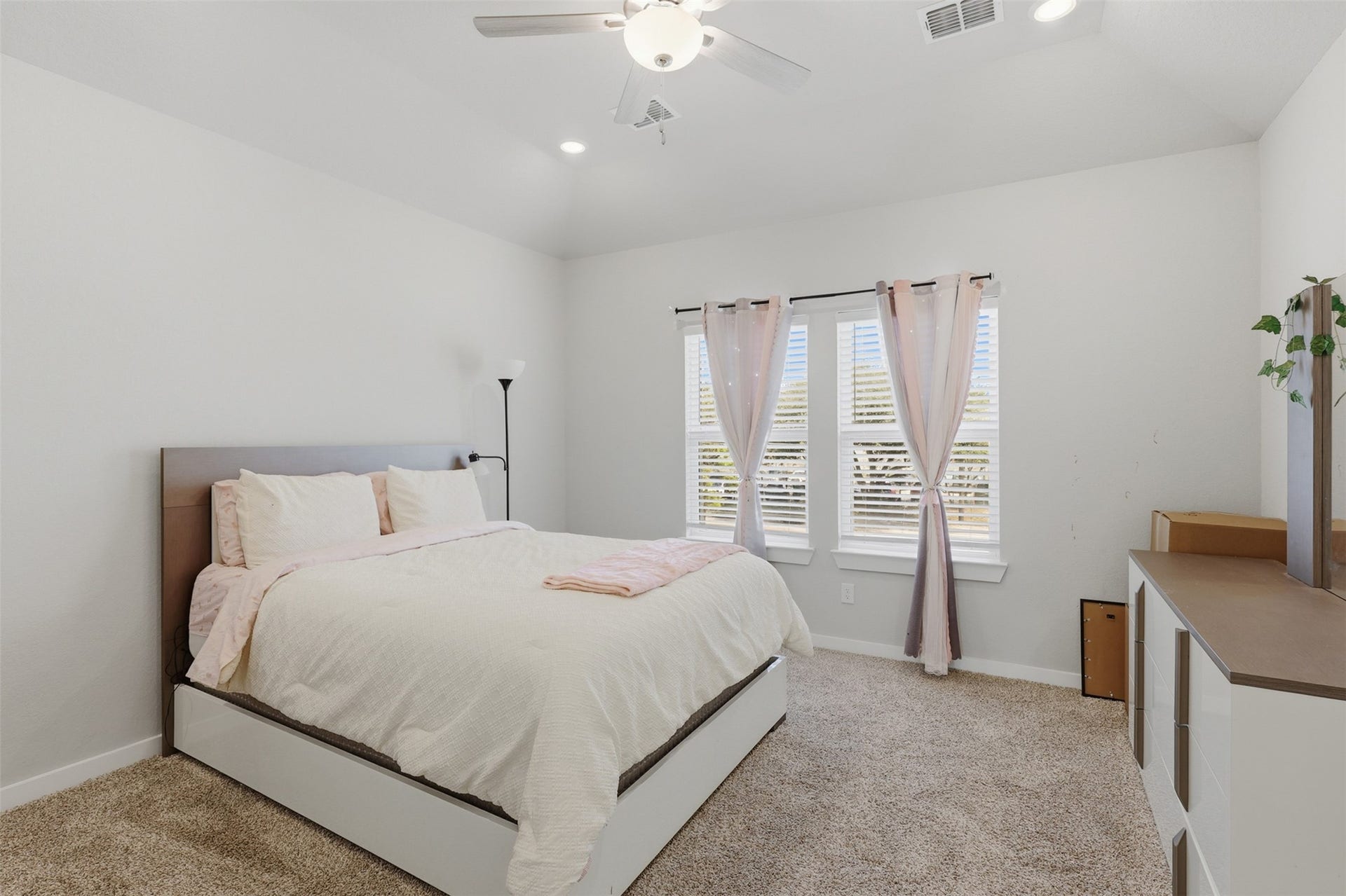 9946 Storehouse Drive, Houston, TX 77080