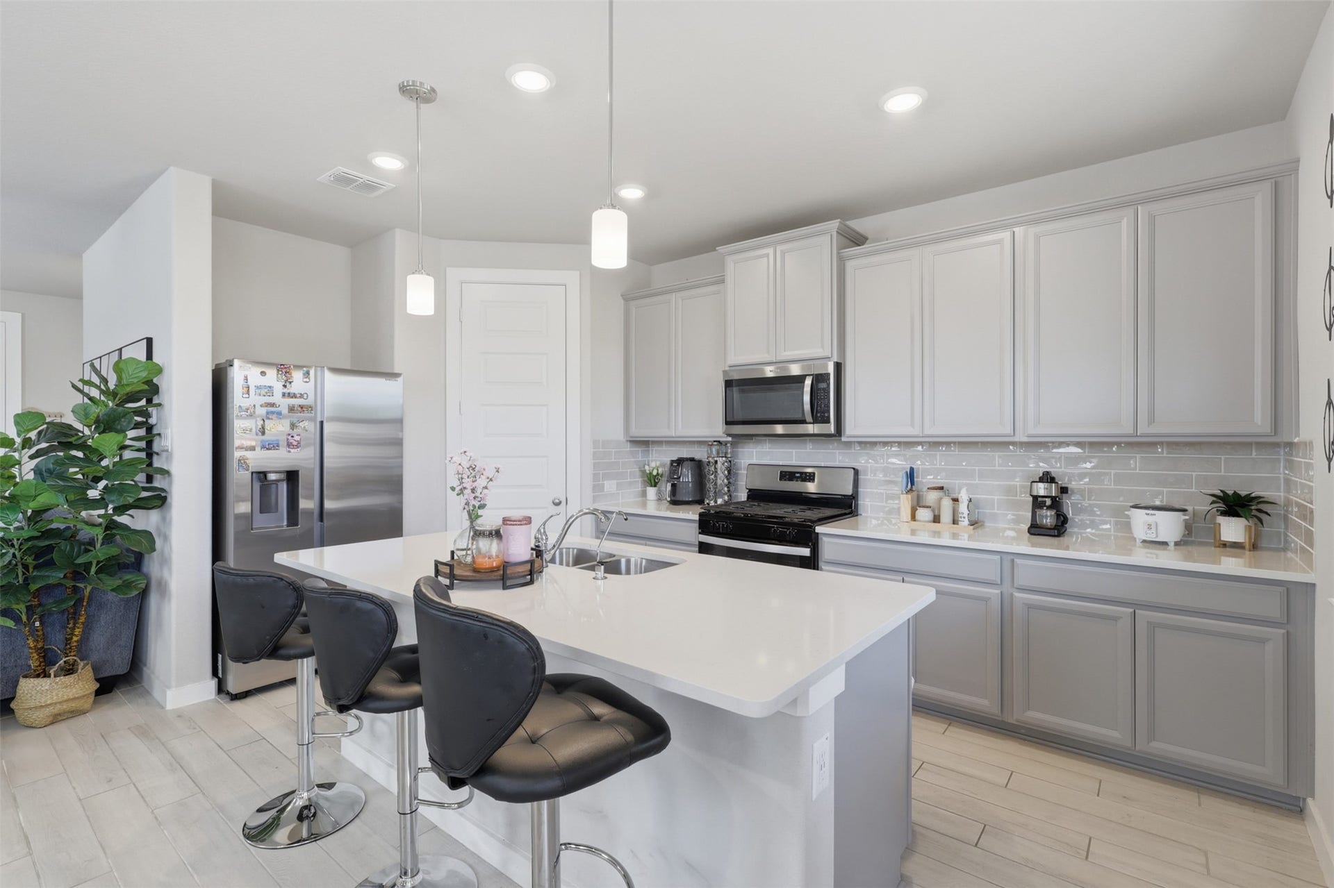9946 Storehouse Drive, Houston, TX 77080