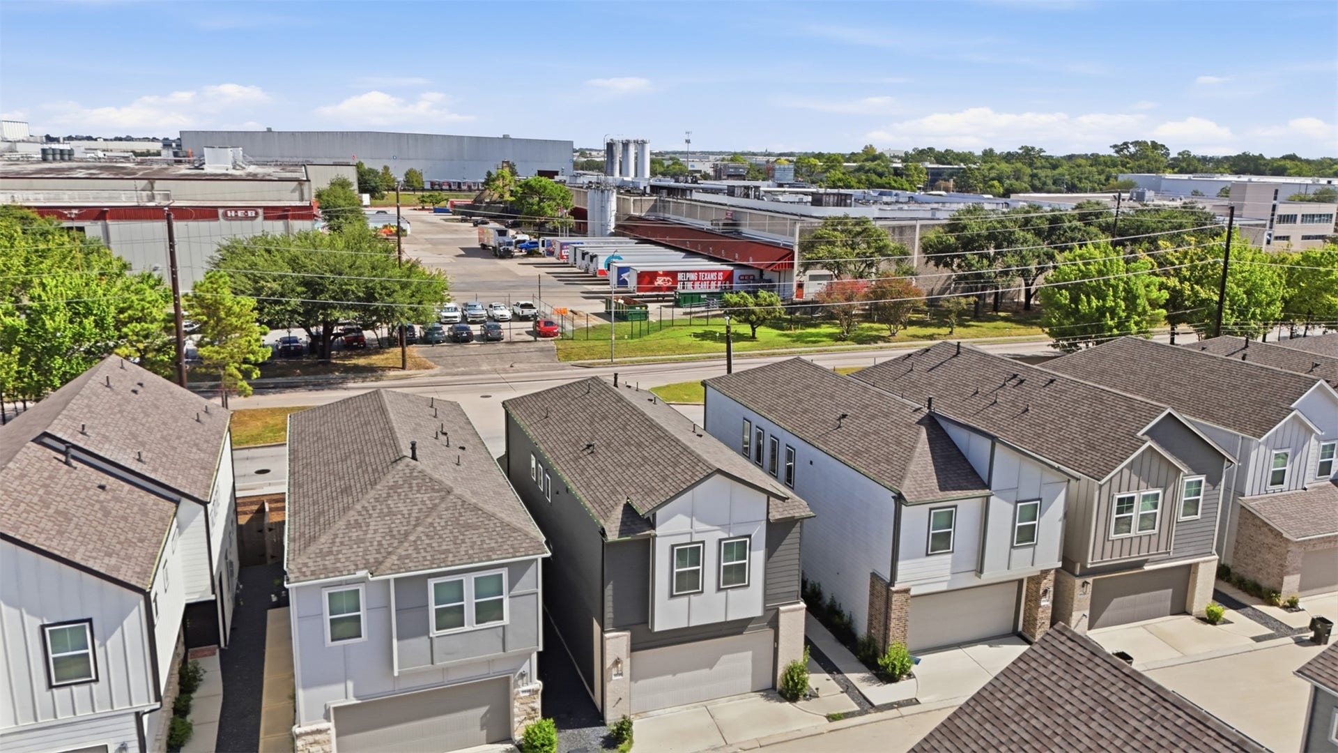 9946 Storehouse Drive, Houston, TX 77080