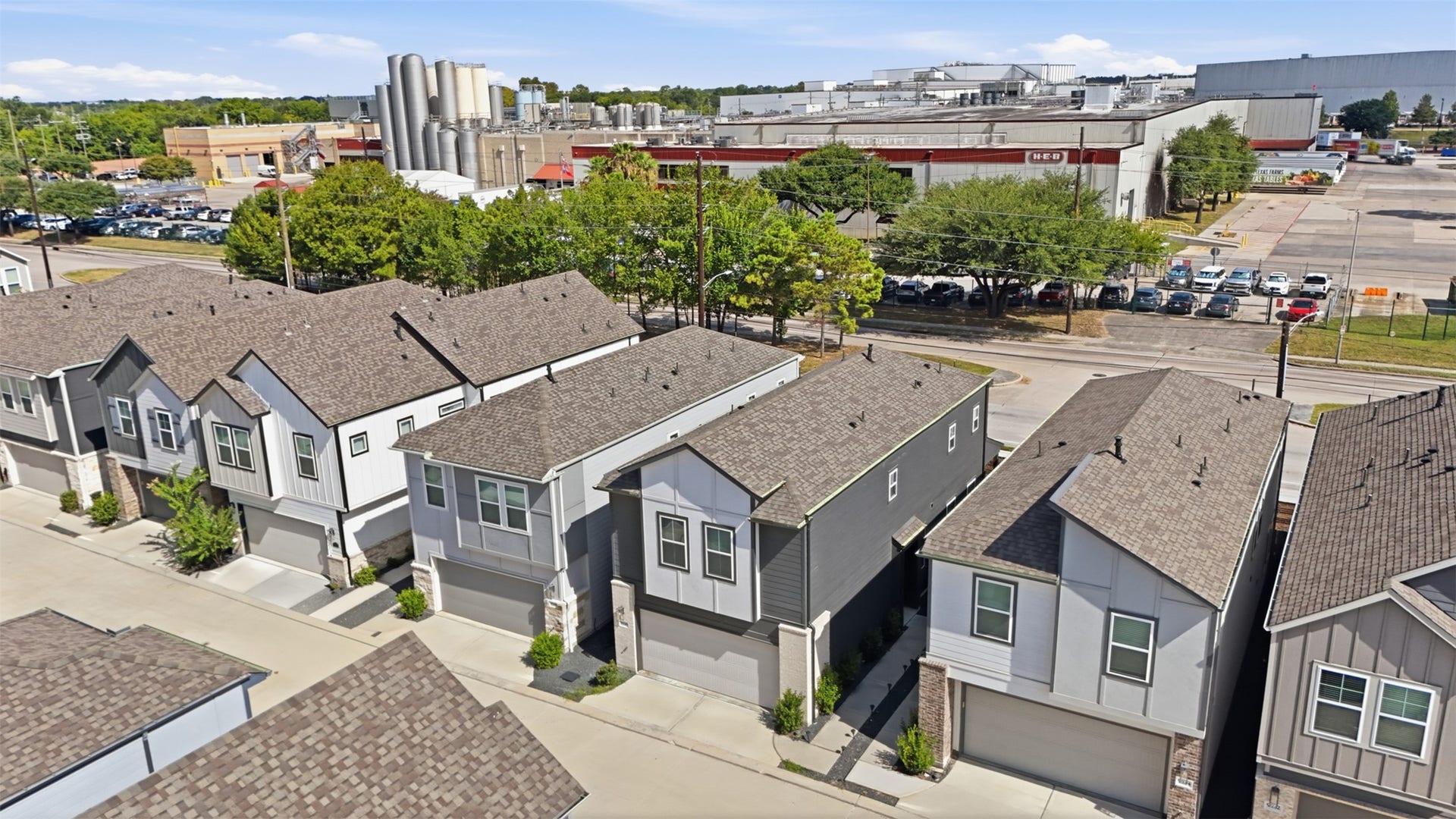 9946 Storehouse Drive, Houston, TX 77080