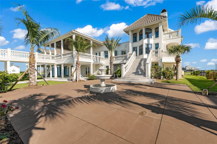 Property photo for 1809 Laguna Harbor Estate Boulevard, Port Bolivar, TX