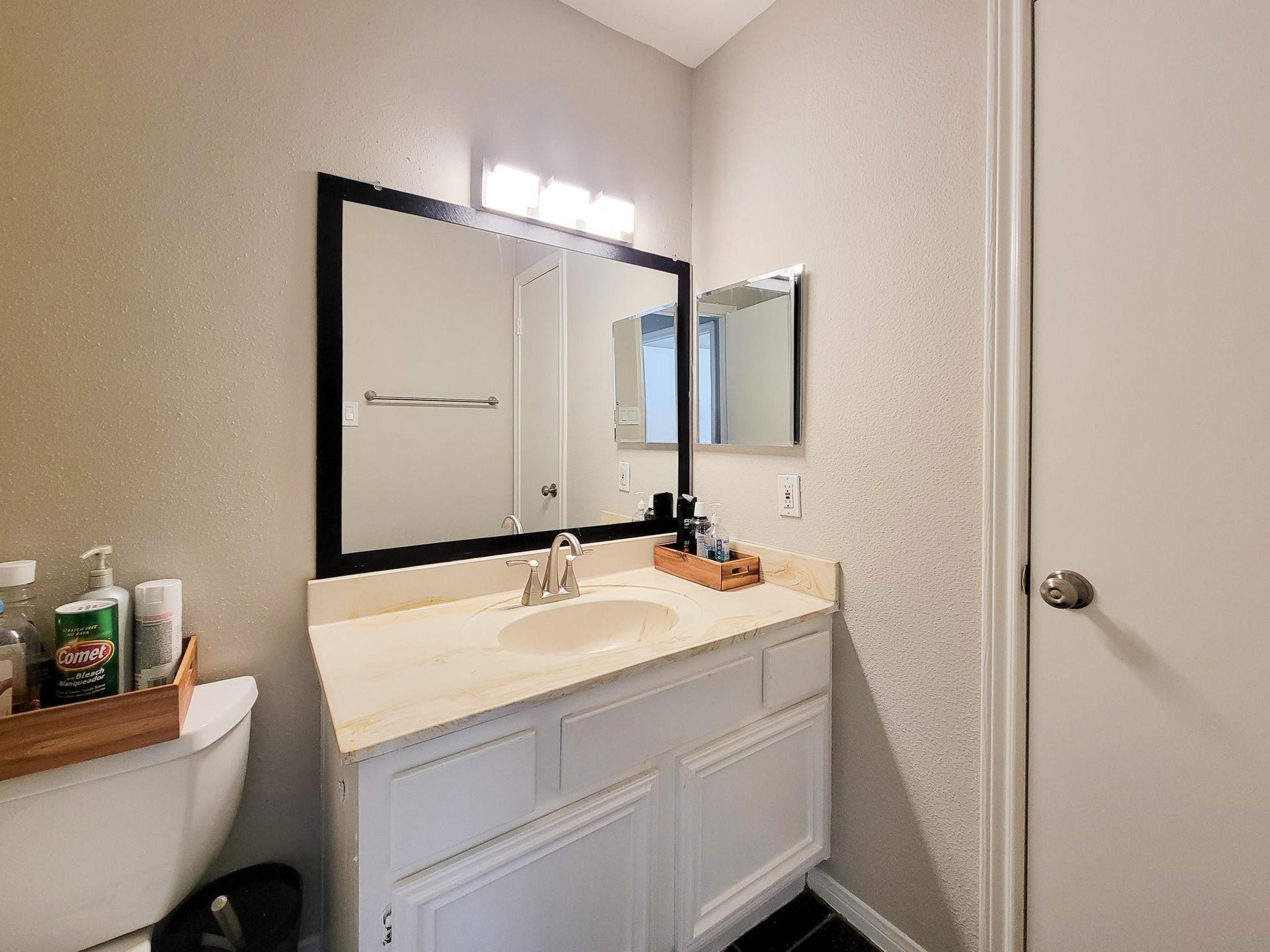 2220 Bering Drive, #12, Houston, TX 77057
