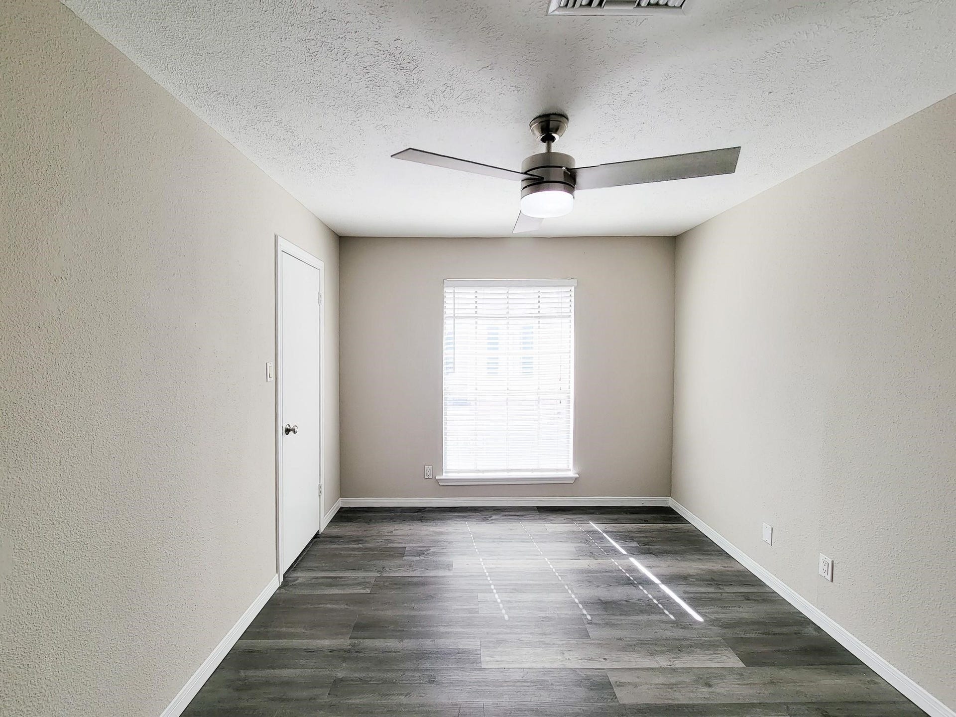 2220 Bering Drive, #12, Houston, TX 77057