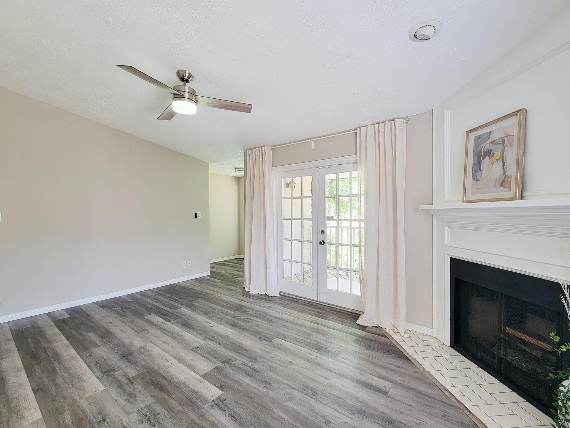 2220 Bering Drive, #12, Houston, TX 77057