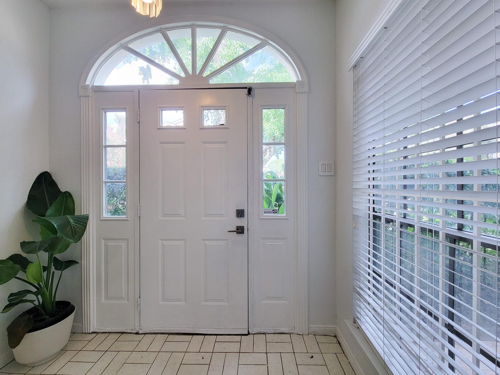 2220 Bering Drive, #12, Houston, TX 77057