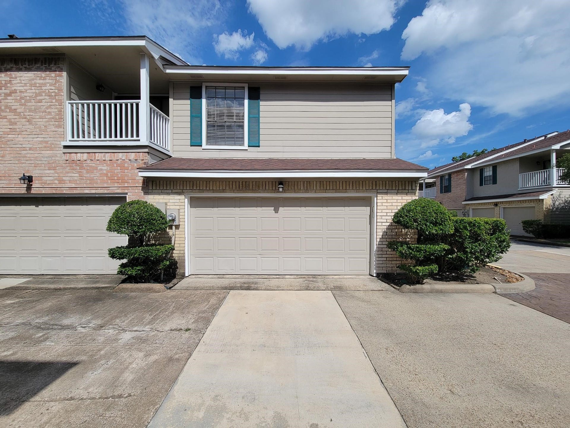 2220 Bering Drive, #12, Houston, TX 77057