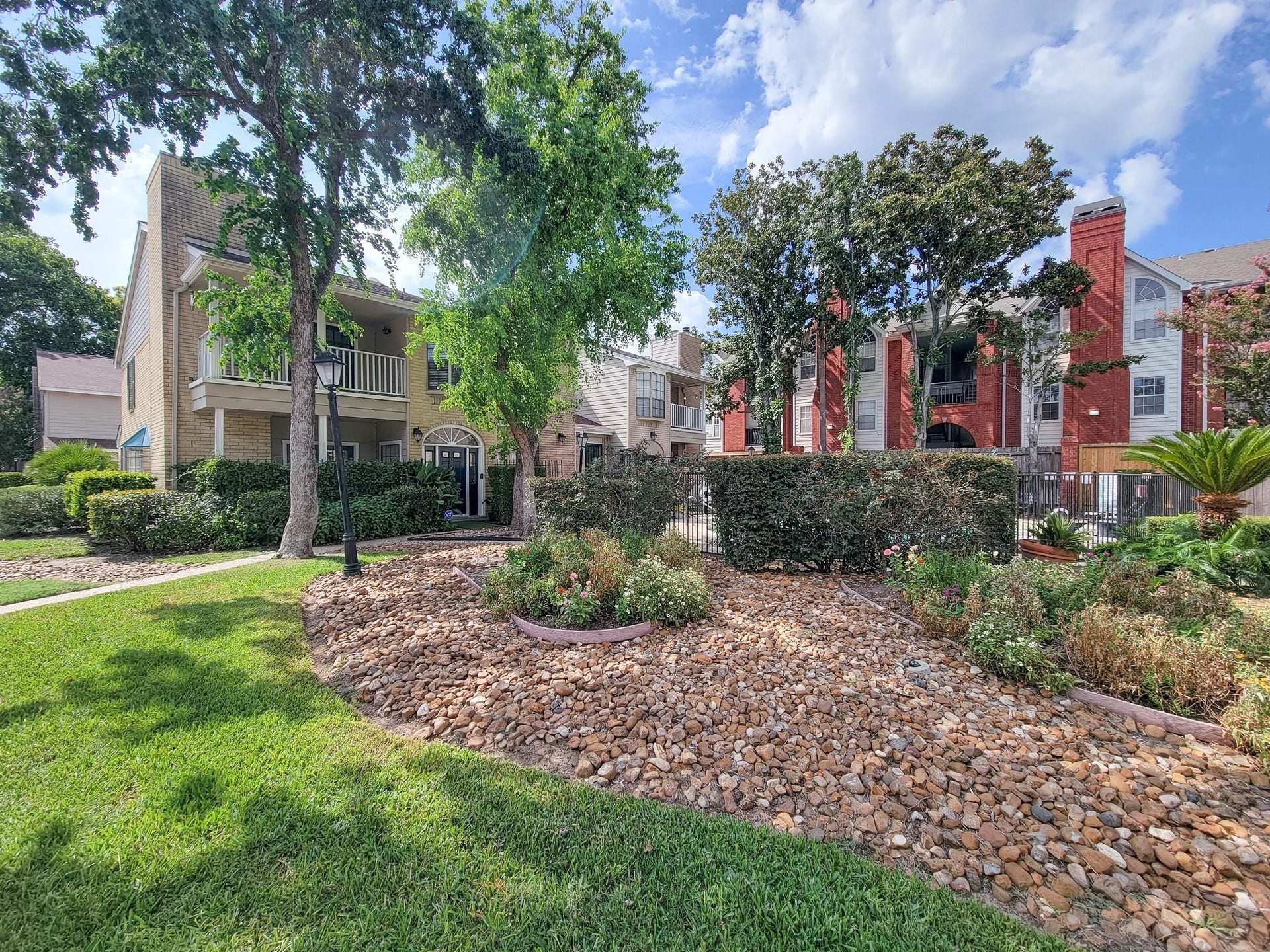 2220 Bering Drive, #12, Houston, TX 77057
