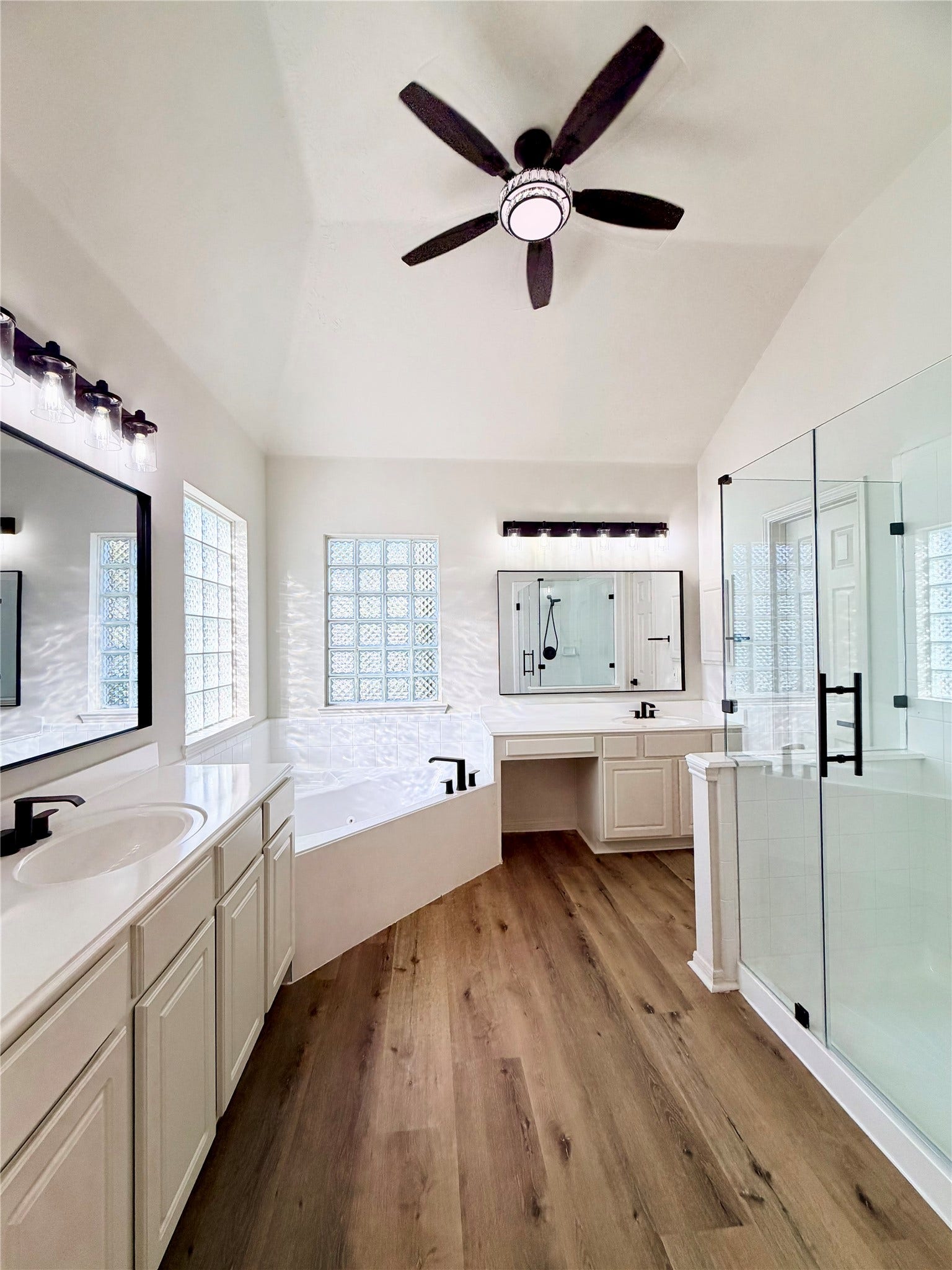 20434 Long Cypress Drive, Spring, TX 77388 Primary bathroom