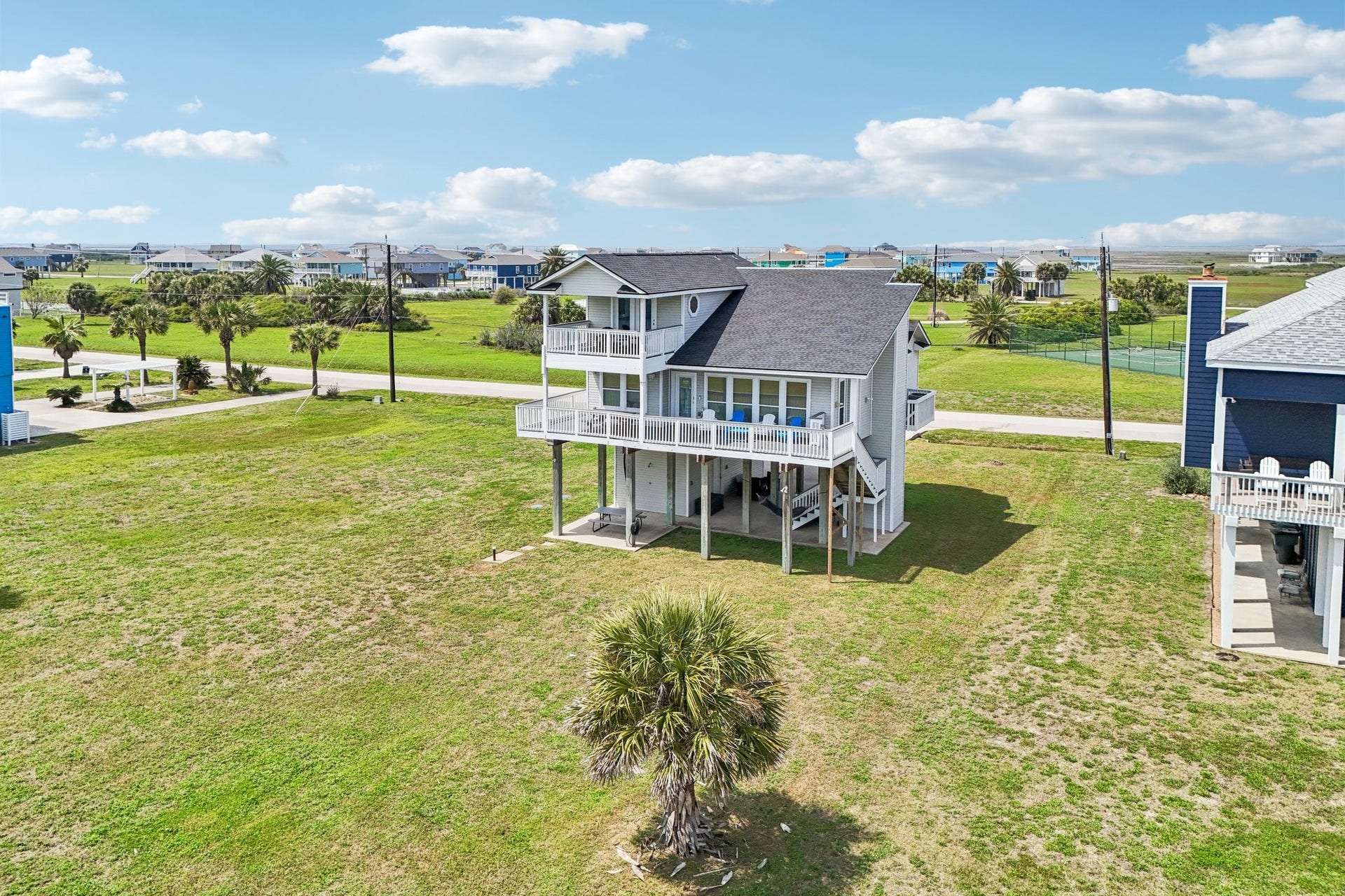 18423 Shaman Drive, Galveston, TX 77554 18423 Shaman Drive, Galveston, TX 77554