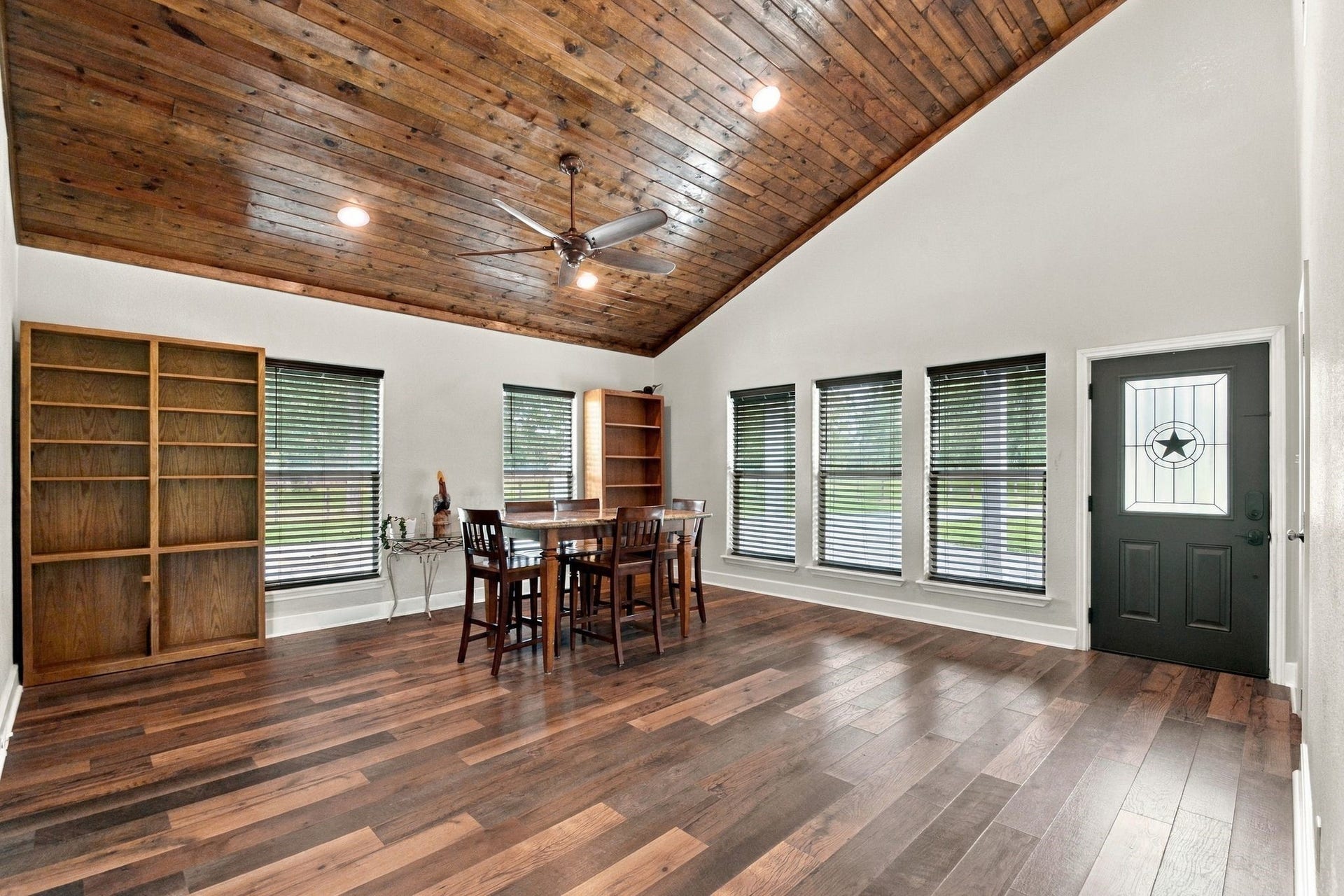 2627 Avenue L, Santa Fe, TX 77510 2627 Avenue L, Santa Fe, TX 77510