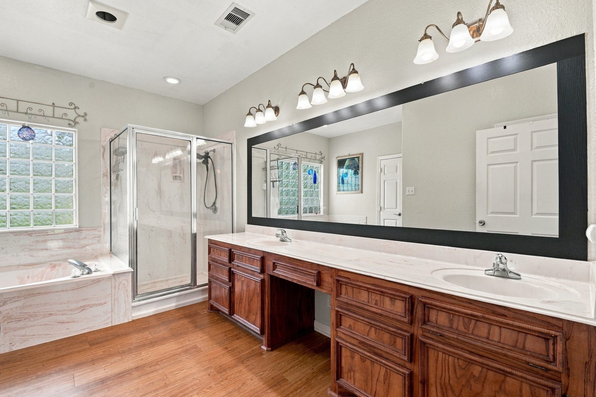 2627 Avenue L, Santa Fe, TX 77510 2627 Avenue L, Santa Fe, TX 77510