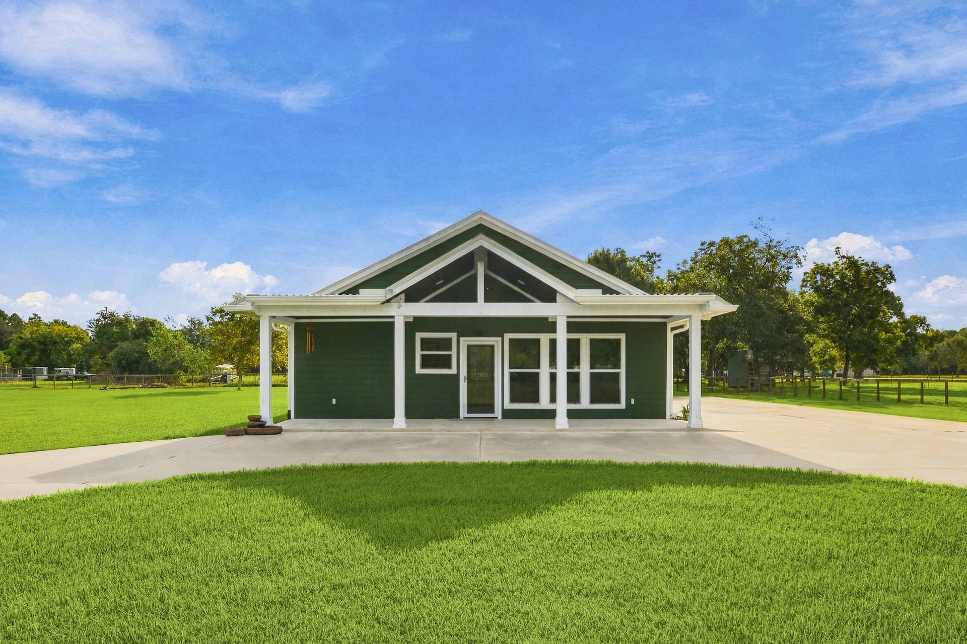 2627 Avenue L, Santa Fe, TX 77510 2627 Avenue L, Santa Fe, TX 77510