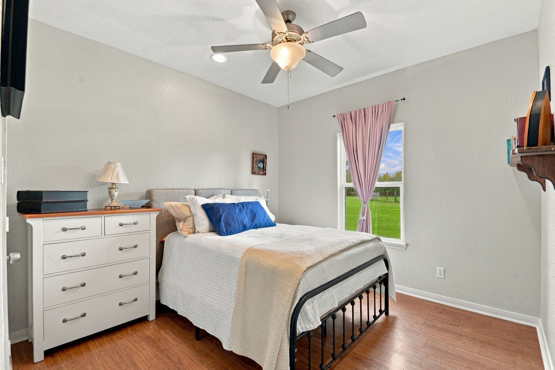2627 Avenue L, Santa Fe, TX 77510 2627 Avenue L, Santa Fe, TX 77510