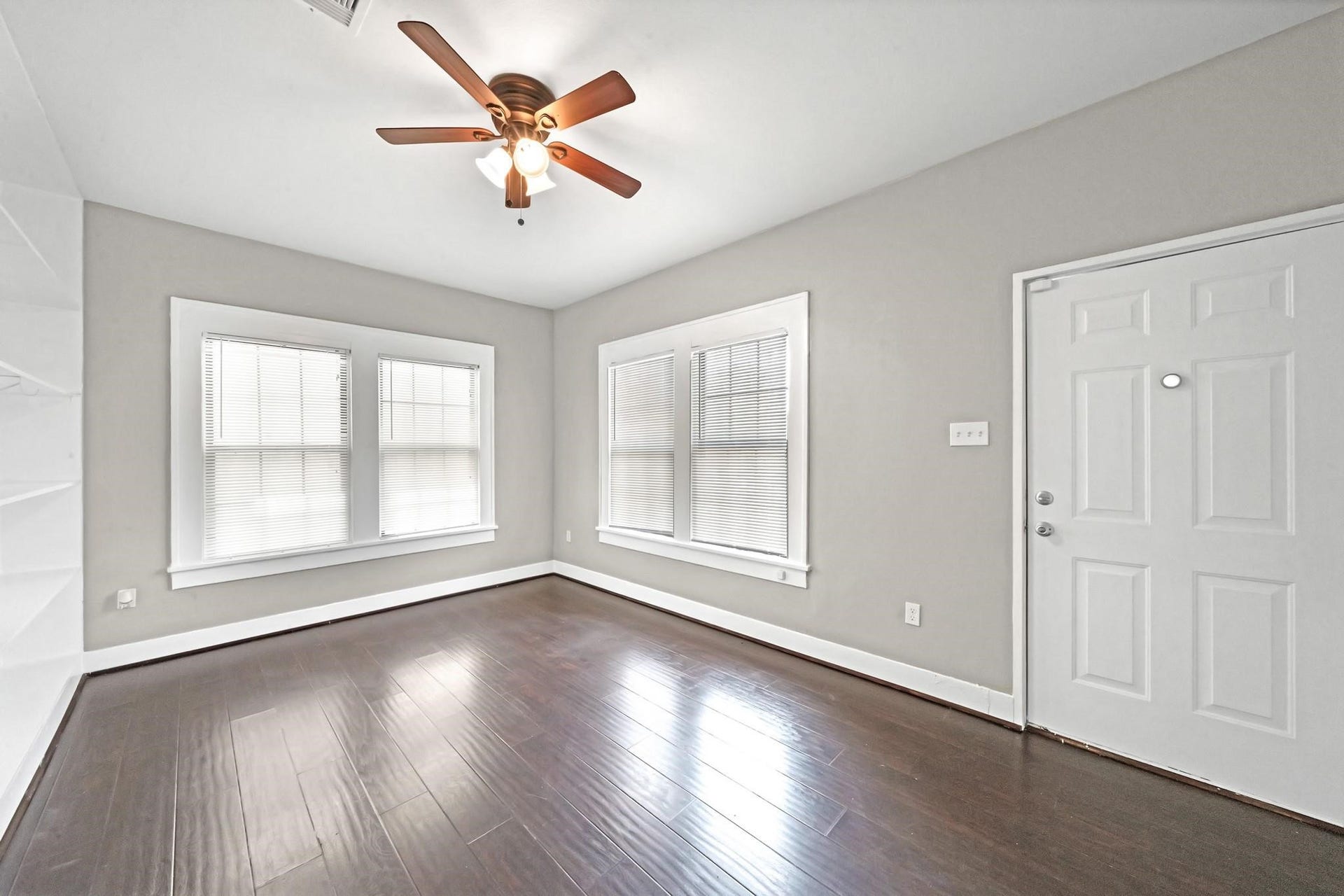 2915 Isabella Street, #A, Houston, TX 77004 Freshly painted and refreshed, this open living room is ready for your personal touch!