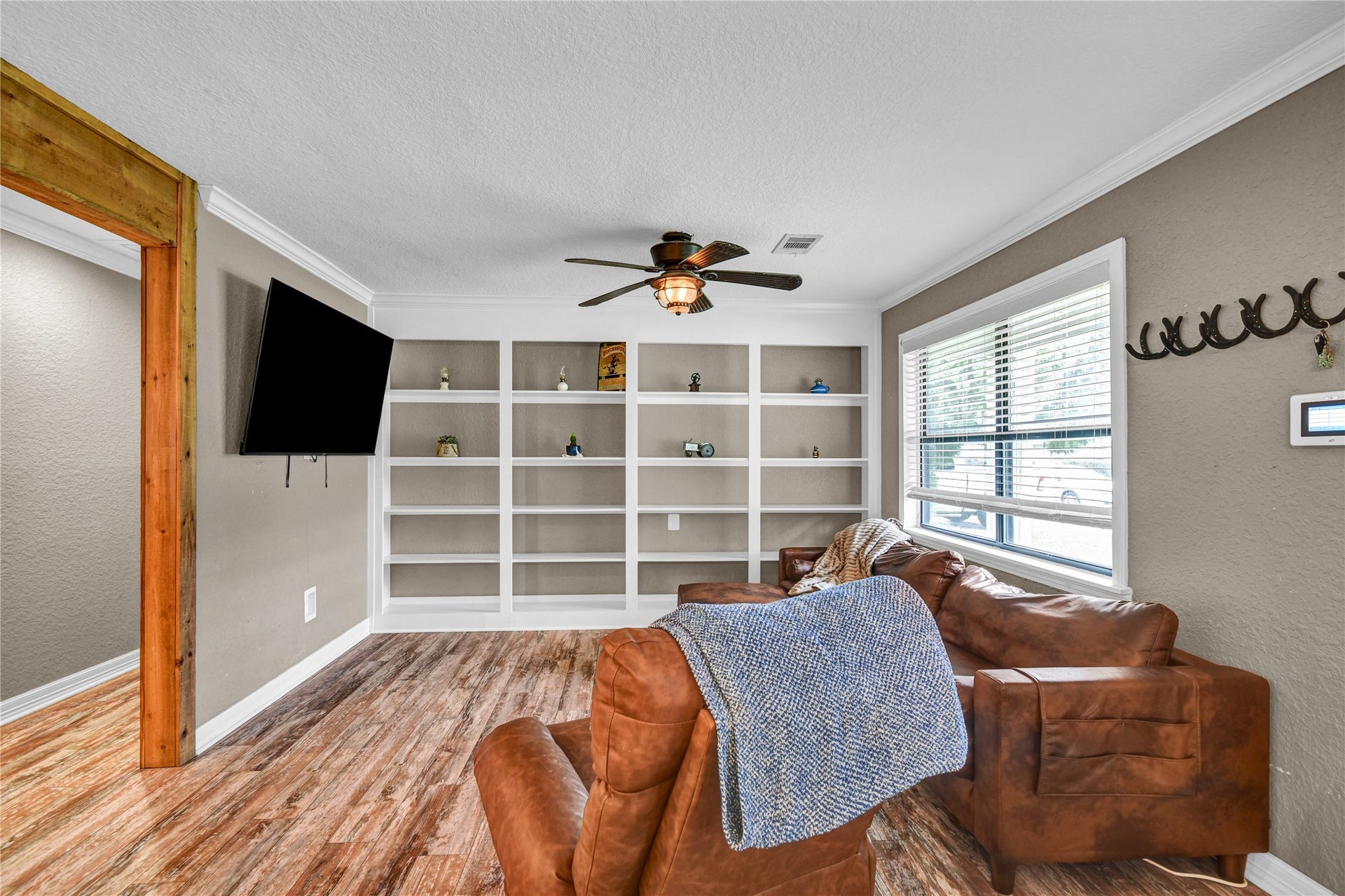 1120 Woodbine Drive, West Columbia, TX 77486 1120 Woodbine Drive, West Columbia, TX 77486