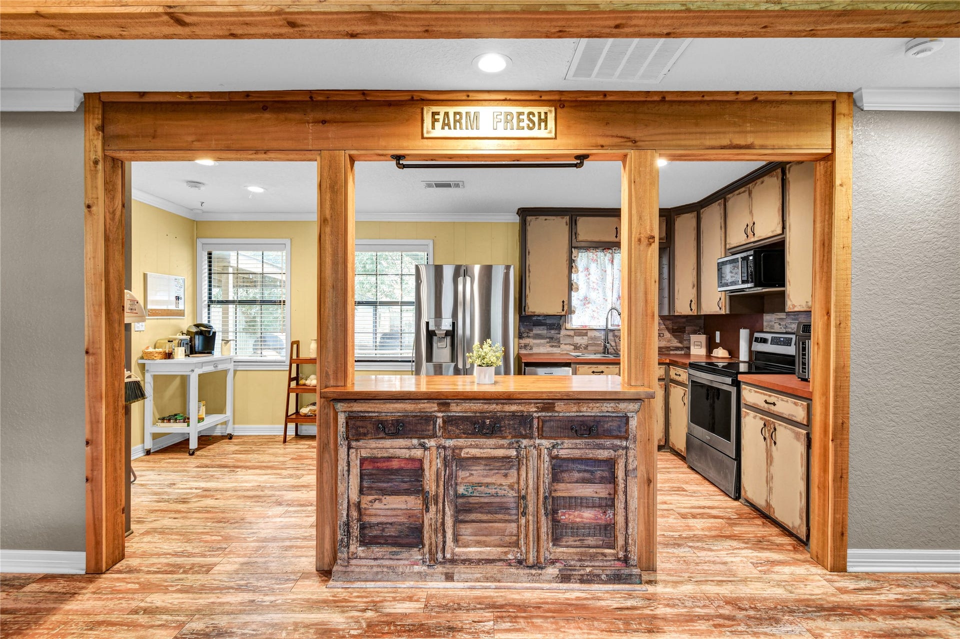 1120 Woodbine Drive, West Columbia, TX 77486 1120 Woodbine Drive, West Columbia, TX 77486
