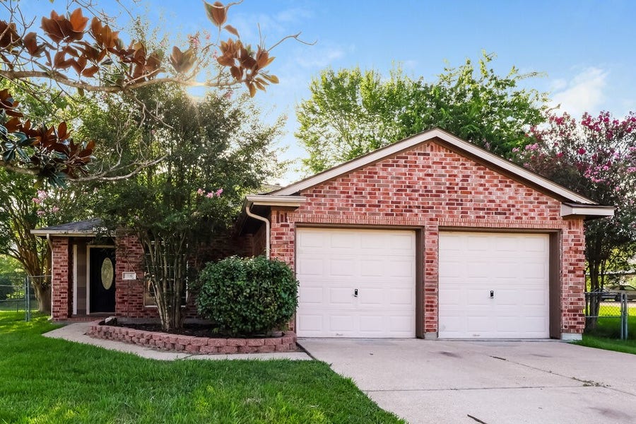 Property photo for 318 Lazy Lane, Montgomery, TX