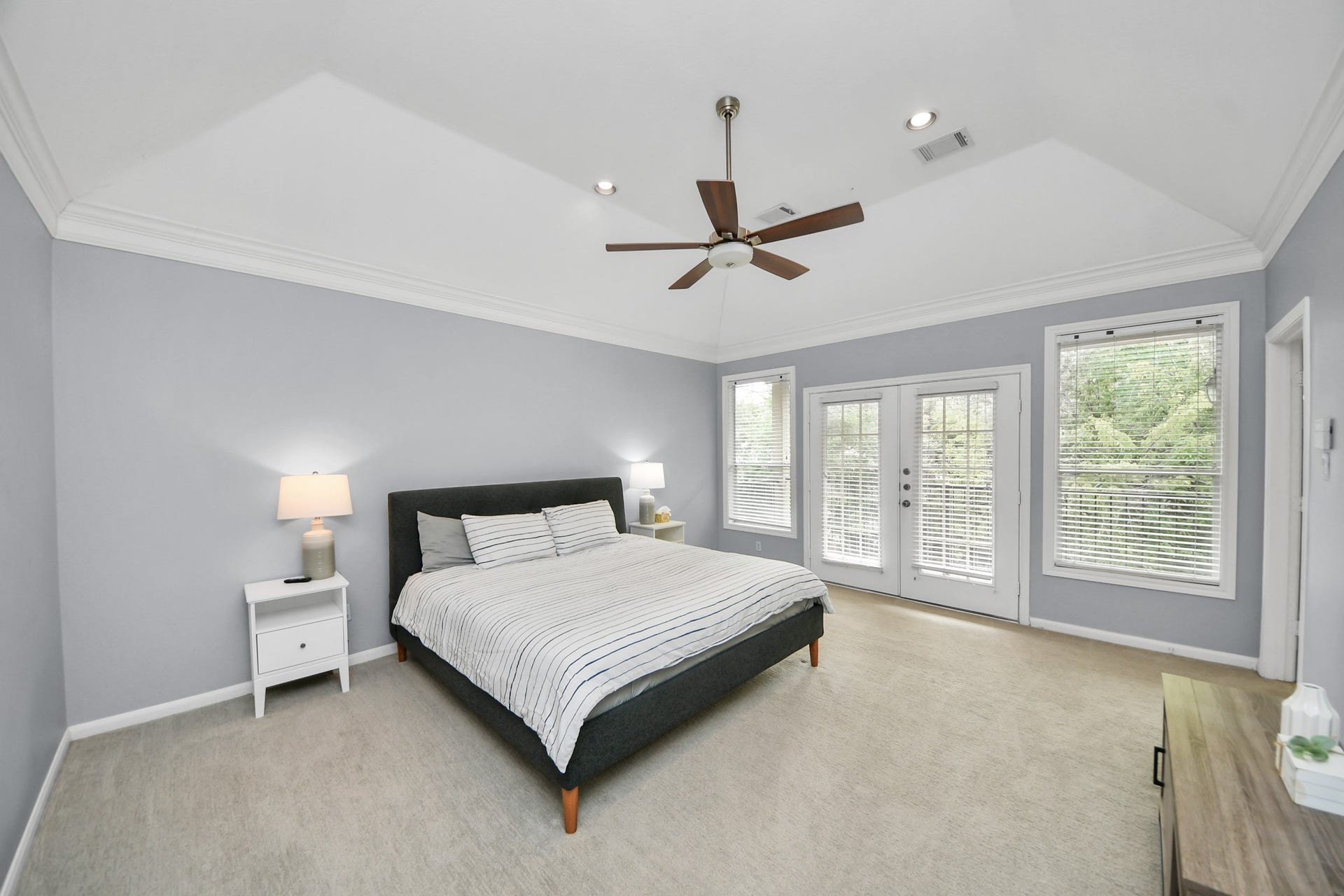 5313 Hidalgo Street, Houston, TX 77056 5313 Hidalgo Street, Houston, TX 77056