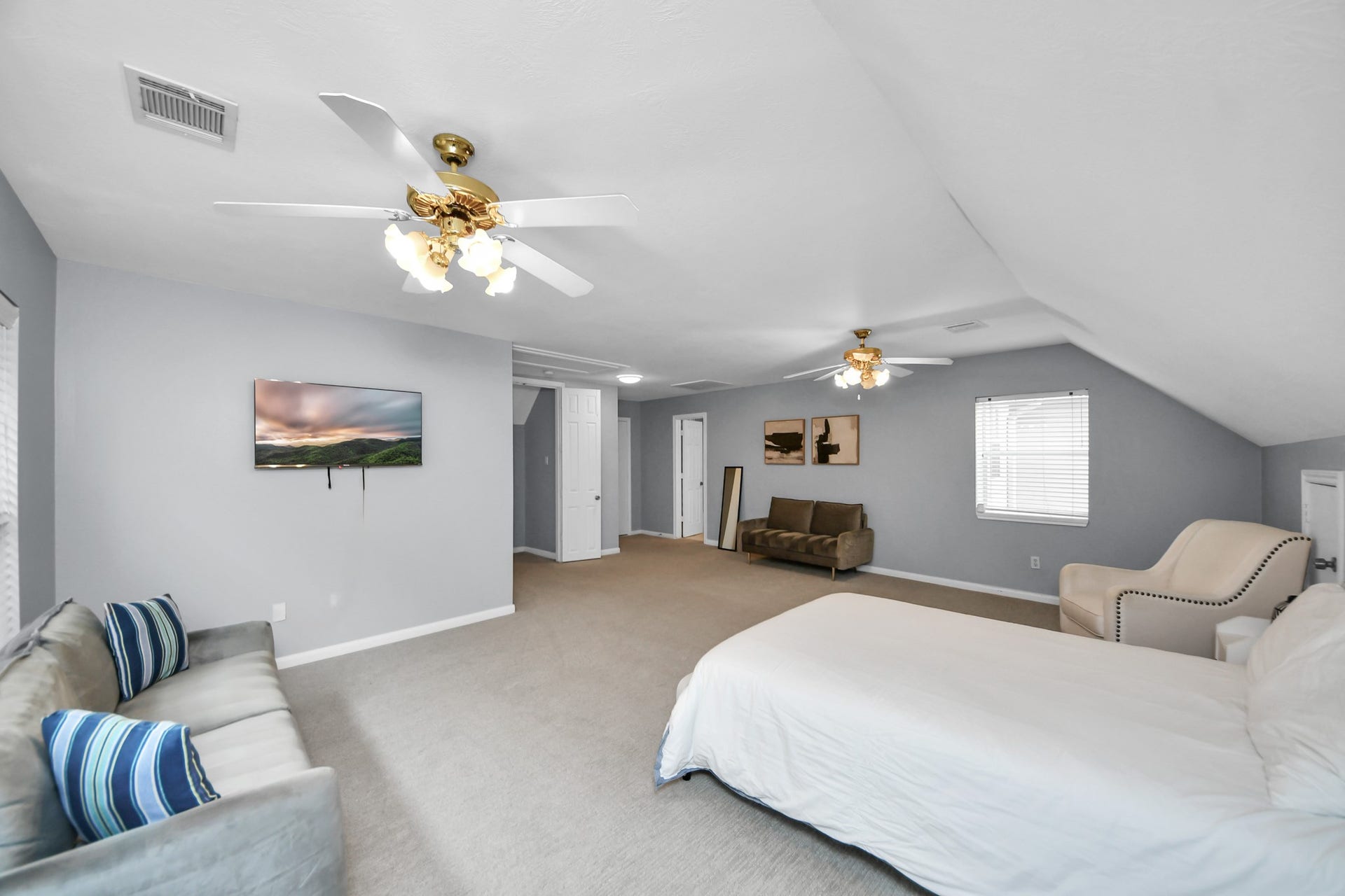 5313 Hidalgo Street, Houston, TX 77056 5313 Hidalgo Street, Houston, TX 77056