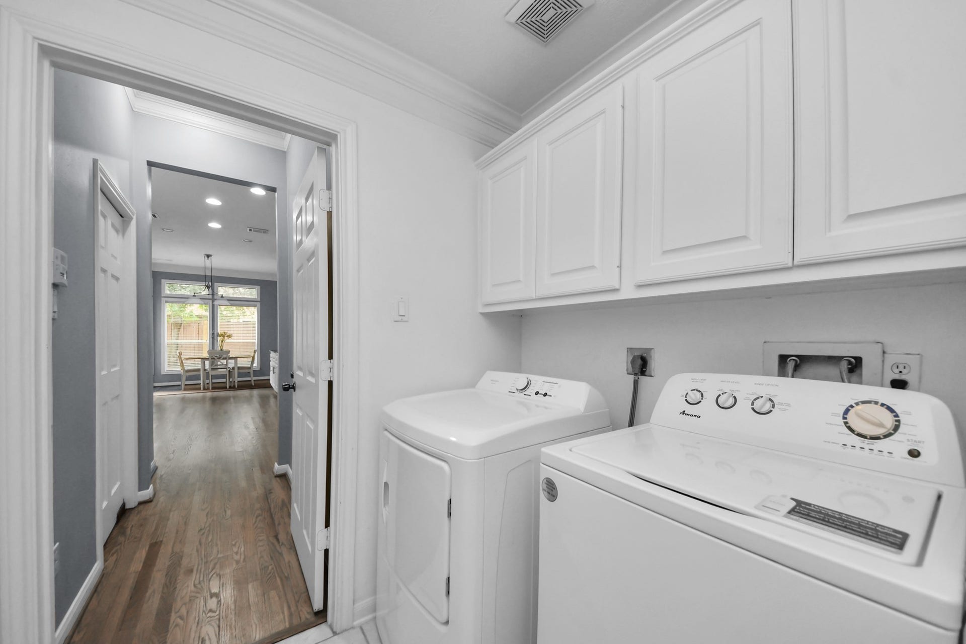 5313 Hidalgo Street, Houston, TX 77056 5313 Hidalgo Street, Houston, TX 77056