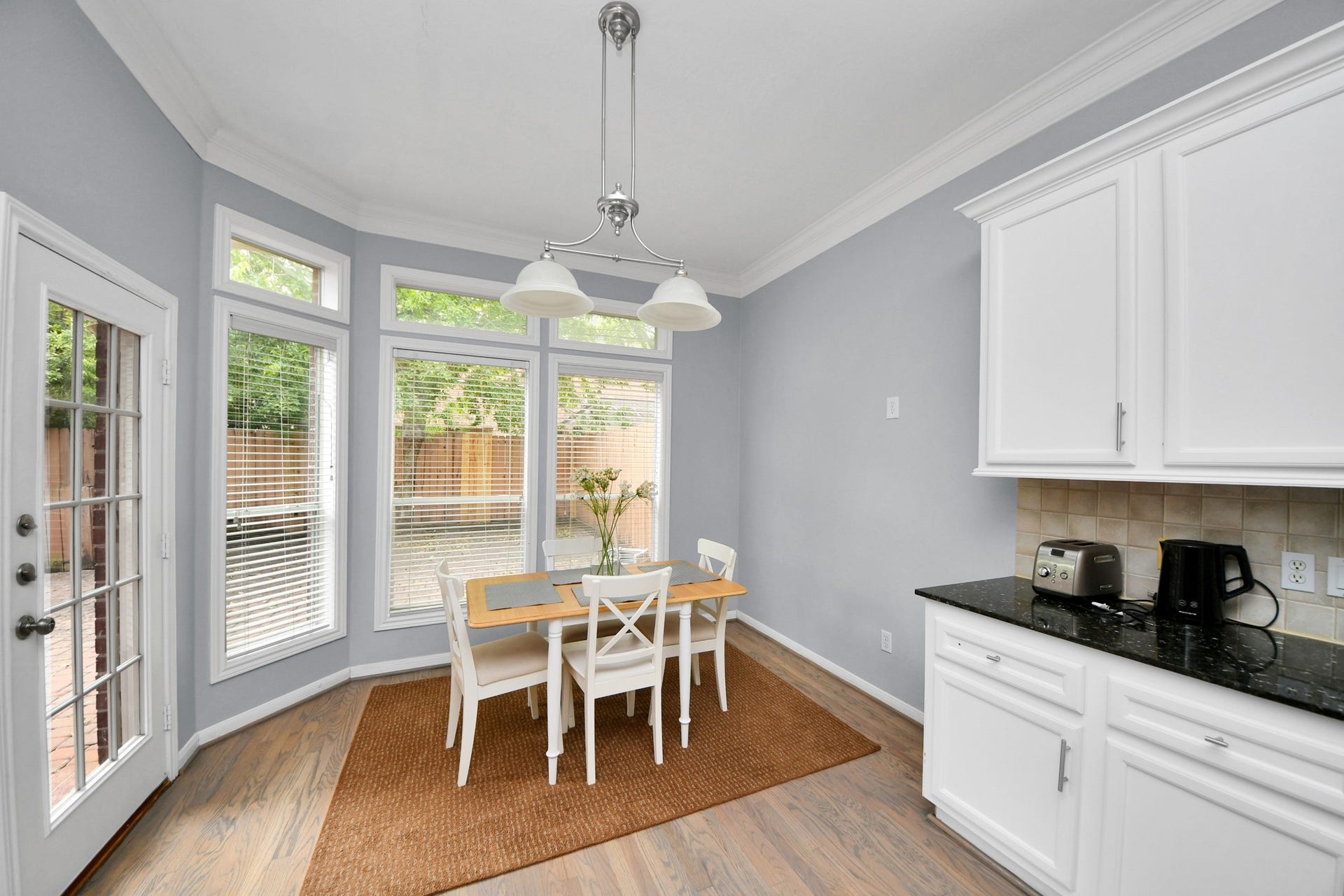 5313 Hidalgo Street, Houston, TX 77056 5313 Hidalgo Street, Houston, TX 77056