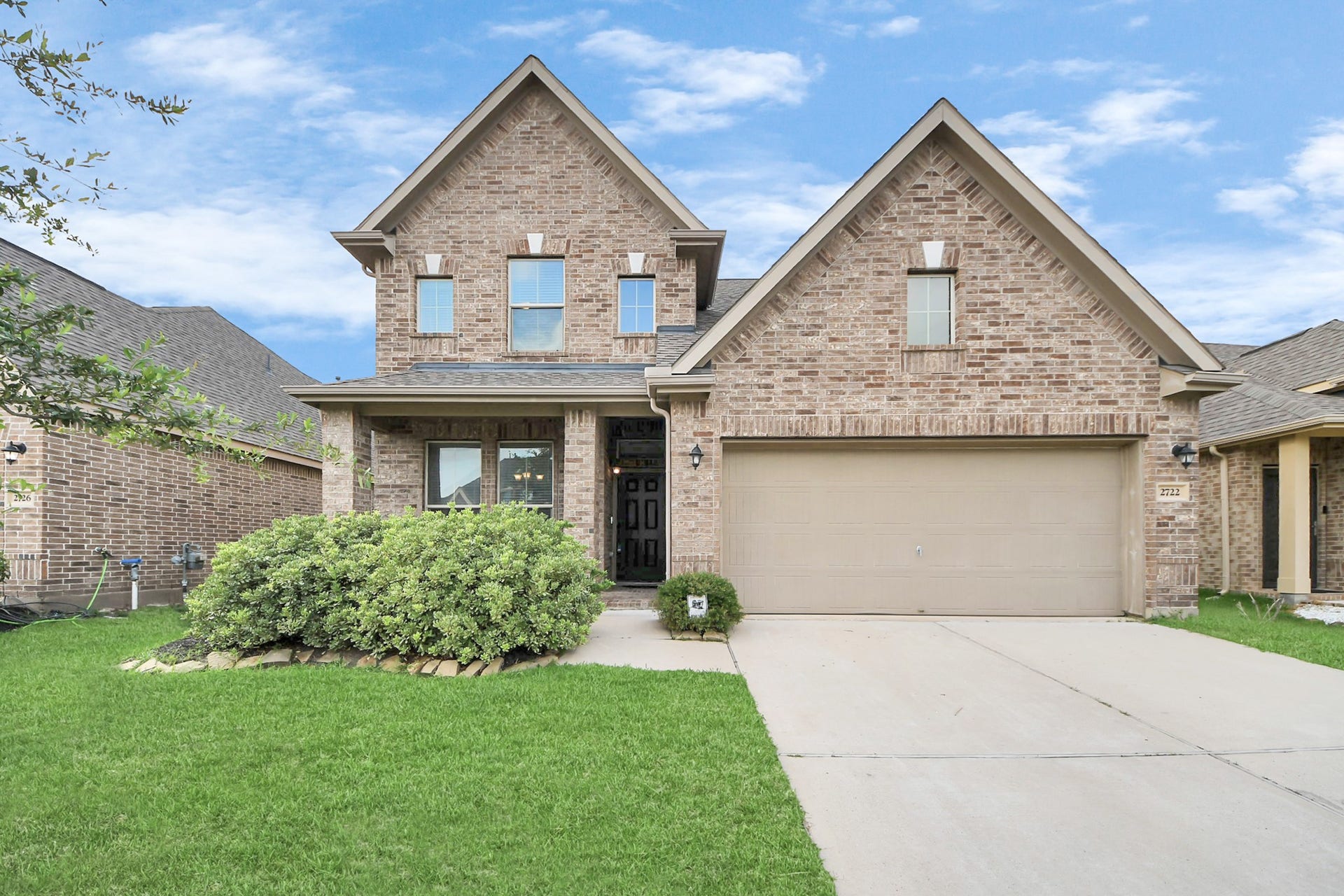2722 Star Sky Way, Houston, TX 77045
