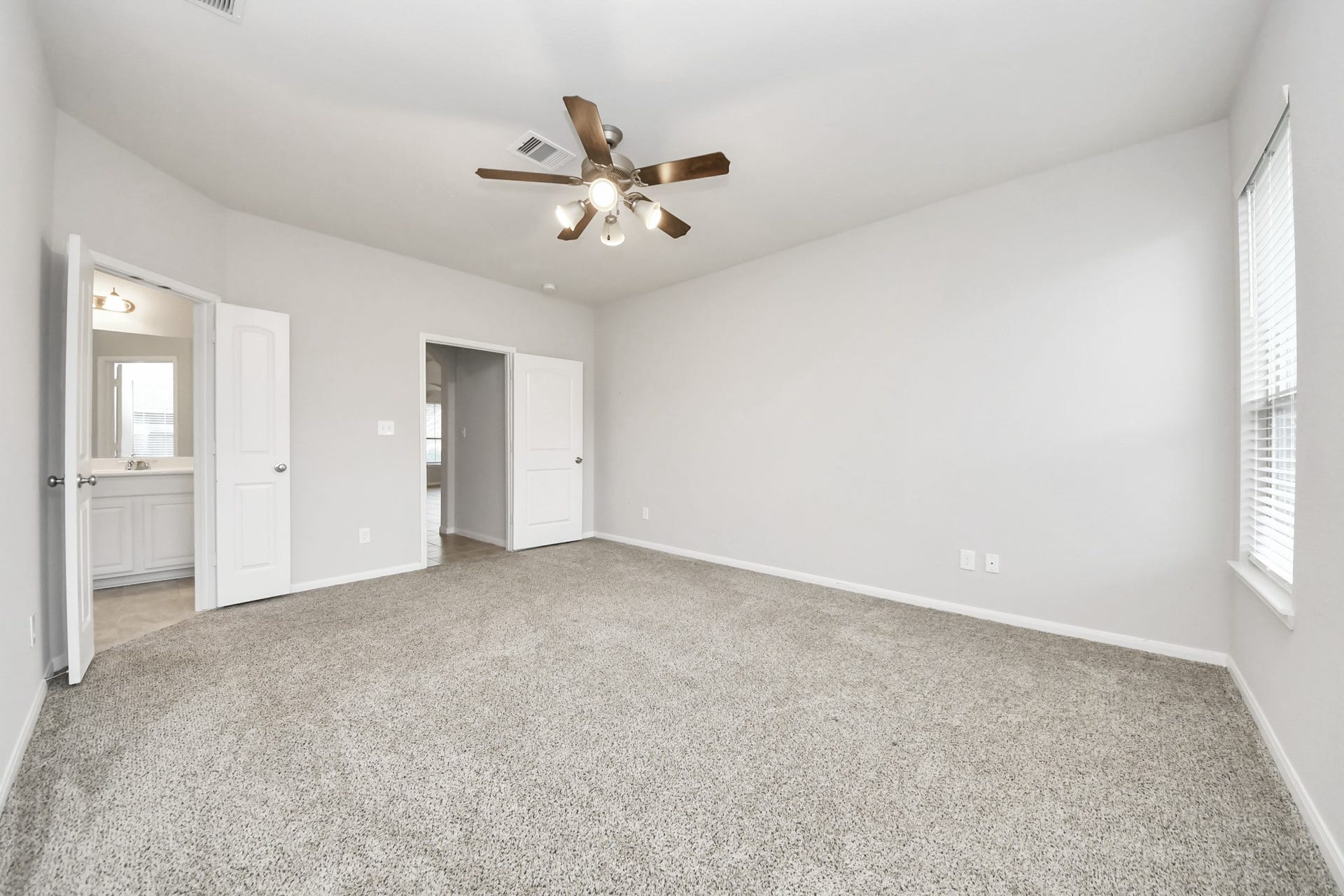 2722 Star Sky Way, Houston, TX 77045
