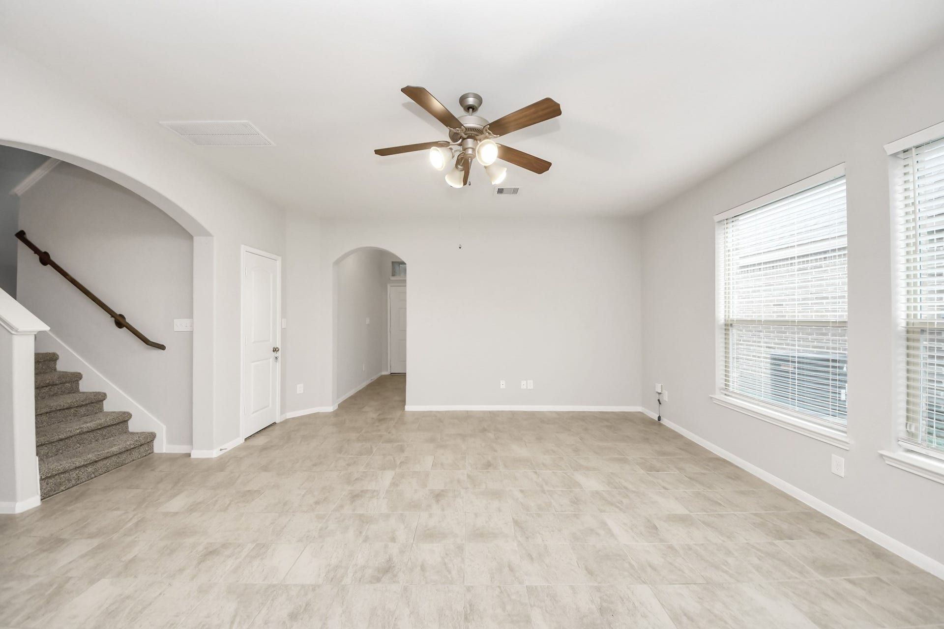 2722 Star Sky Way, Houston, TX 77045