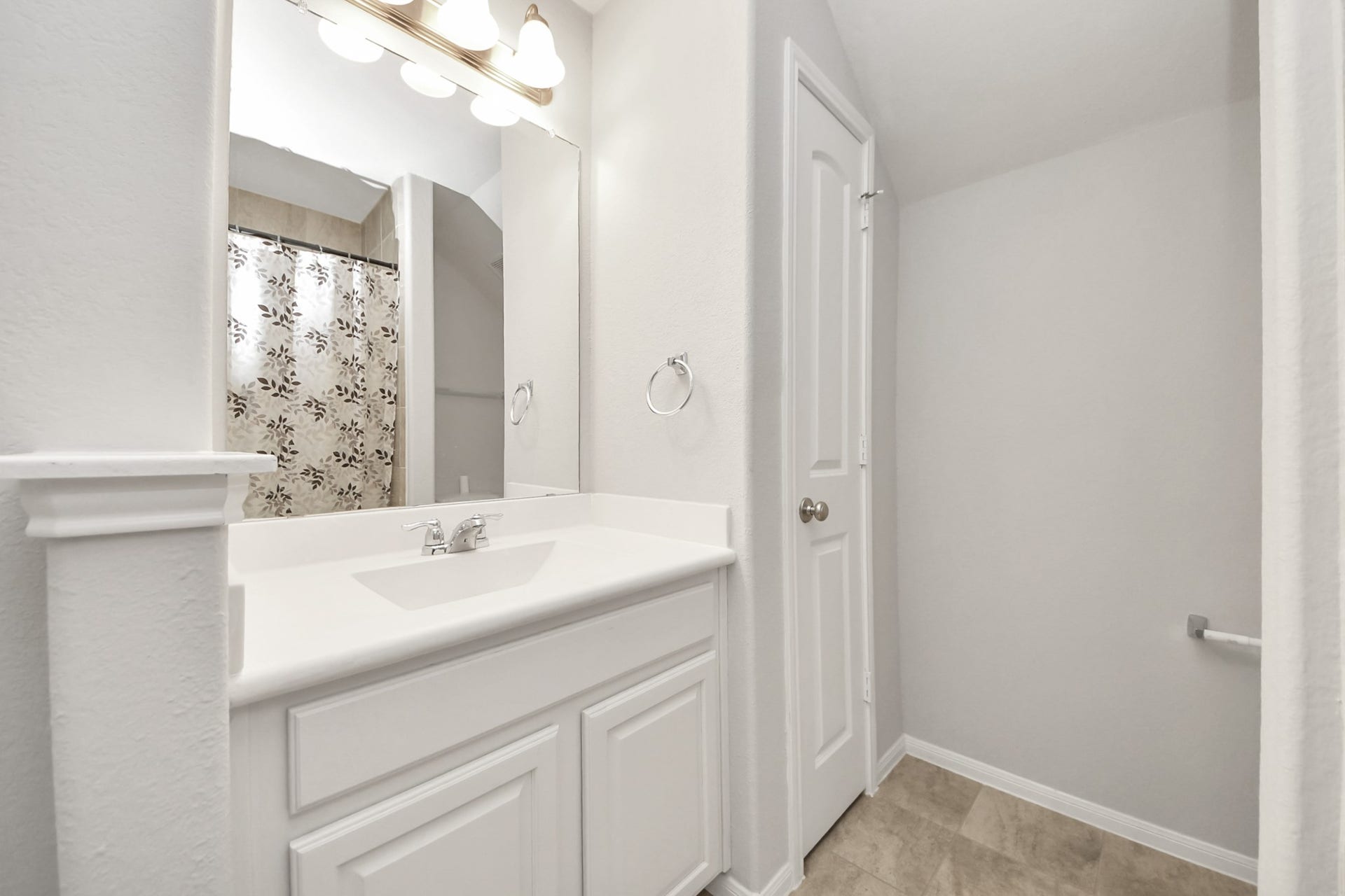 2722 Star Sky Way, Houston, TX 77045