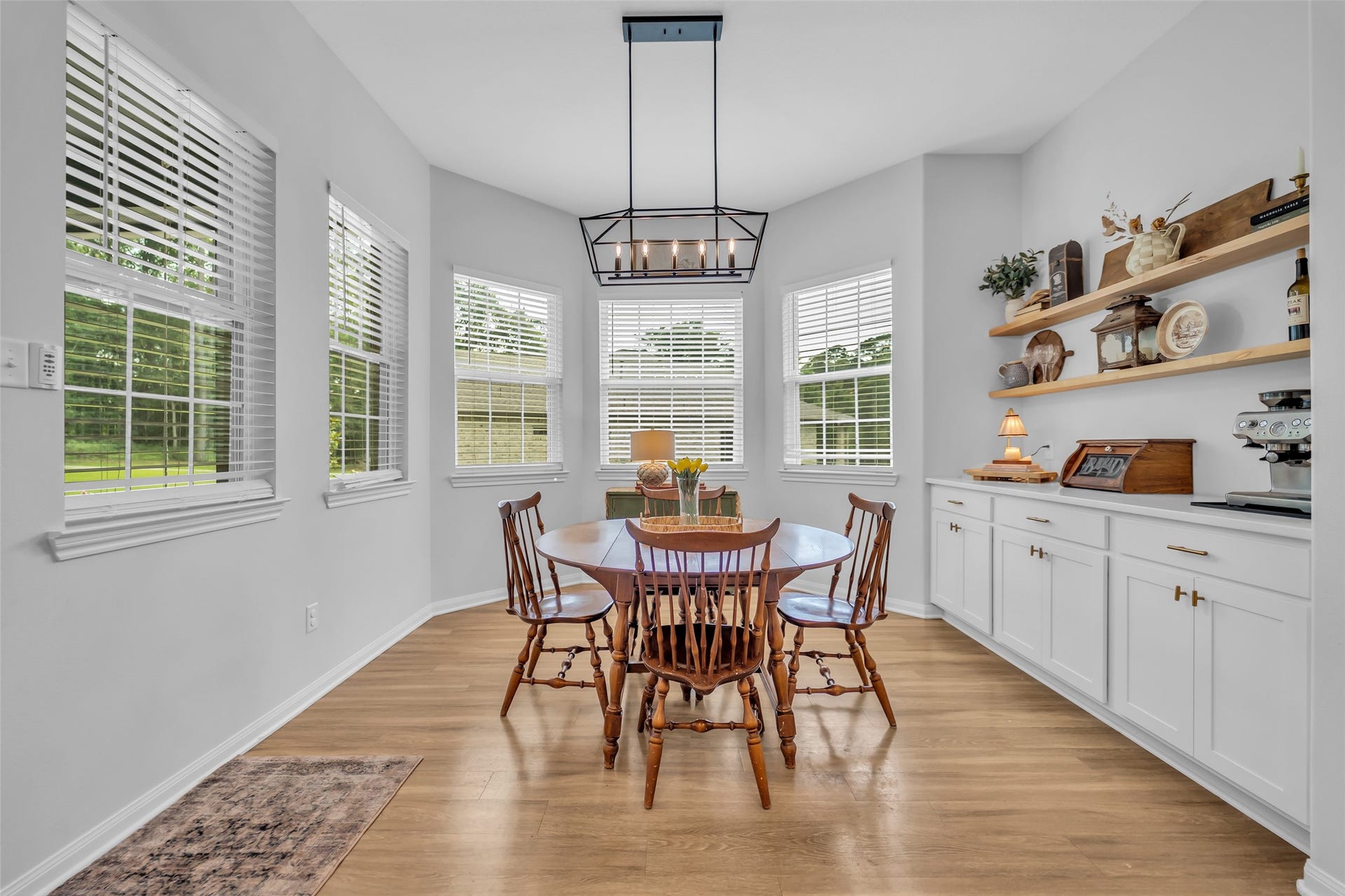 14663 Diamond Shores, Willis, TX 77378 Breakfast nook with built in storage for a coffee bar and access to your covered front porch