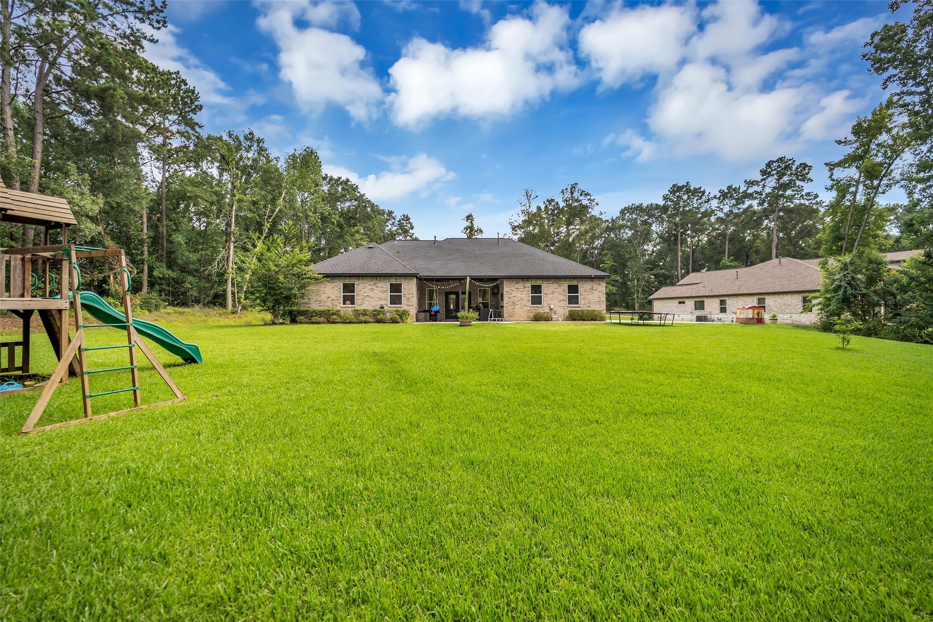 14663 Diamond Shores, Willis, TX 77378 Tons of space to entertain, relax, and play