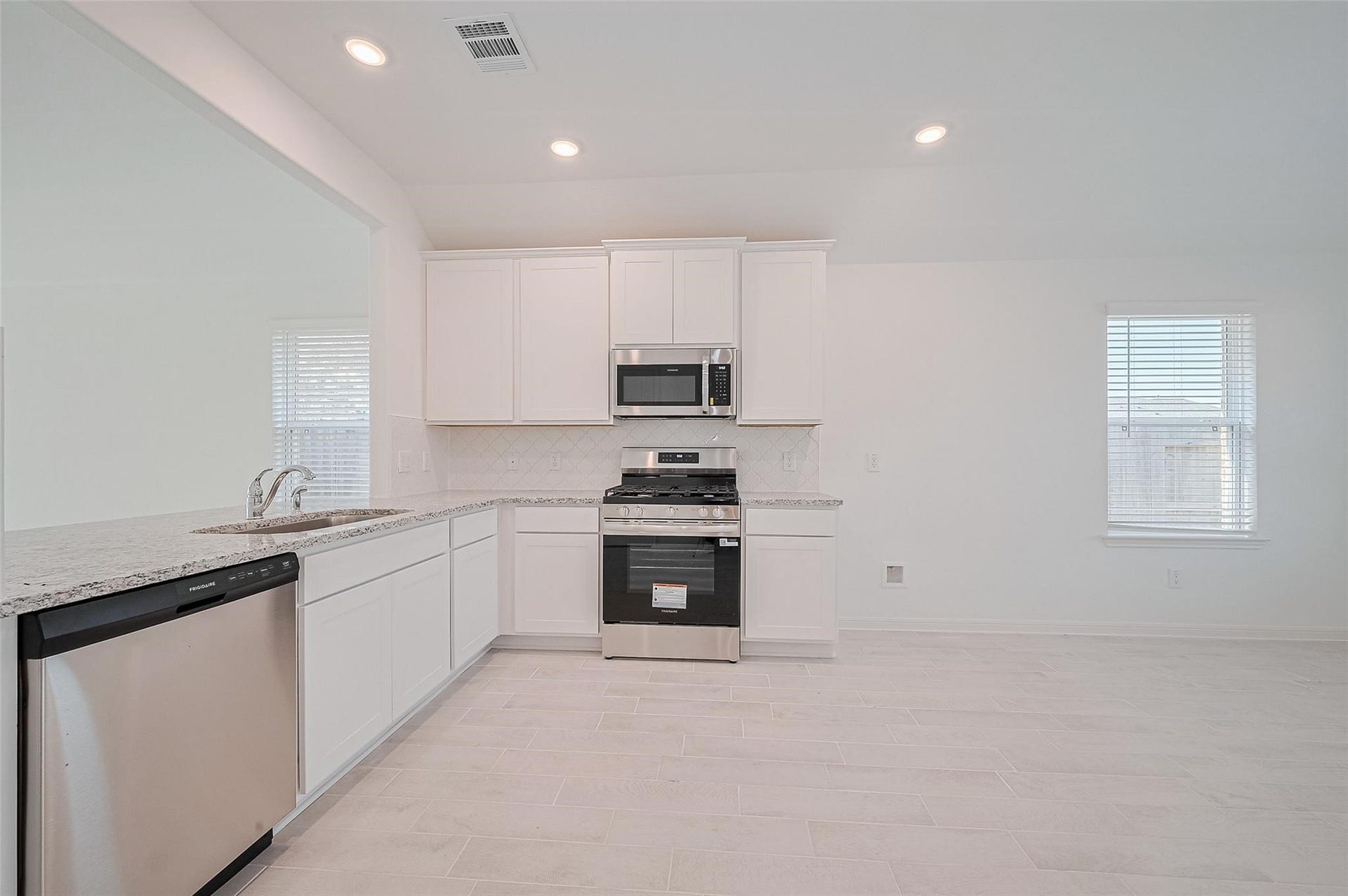 2212 Manila Lane, Texas City, TX 77568 2212 Manila Lane, Texas City, TX 77568