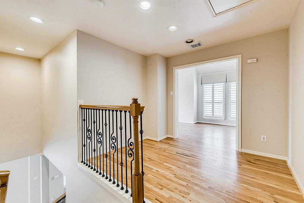 5420 Venice Street, Houston, TX 77007 5420 Venice Street, Houston, TX 77007
