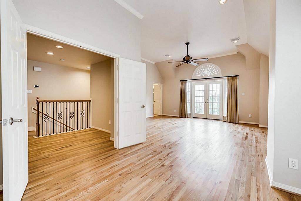 5420 Venice Street, Houston, TX 77007 5420 Venice Street, Houston, TX 77007