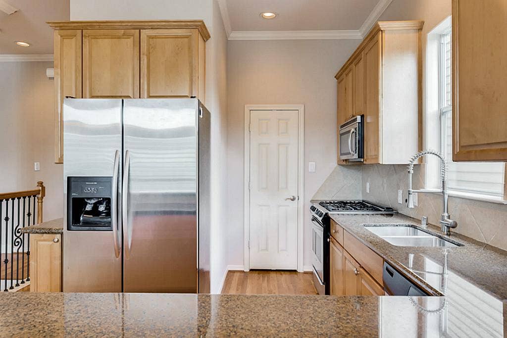 5420 Venice Street, Houston, TX 77007 5420 Venice Street, Houston, TX 77007