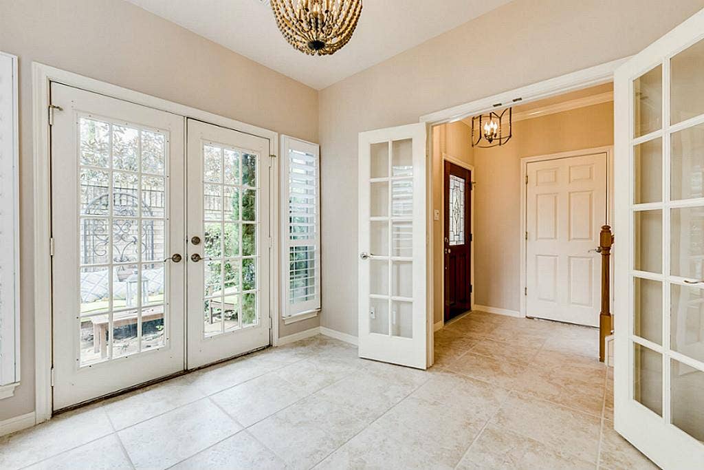5420 Venice Street, Houston, TX 77007 5420 Venice Street, Houston, TX 77007