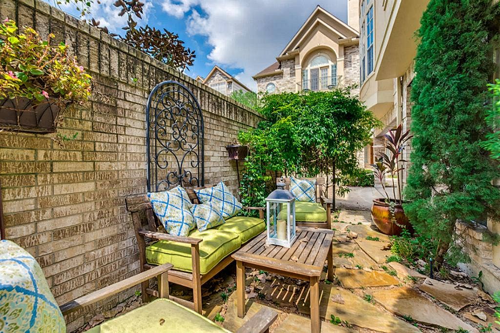 5420 Venice Street, Houston, TX 77007 5420 Venice Street, Houston, TX 77007