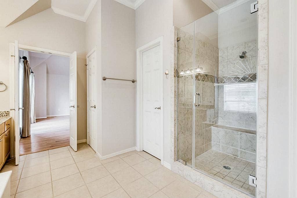 5420 Venice Street, Houston, TX 77007 5420 Venice Street, Houston, TX 77007