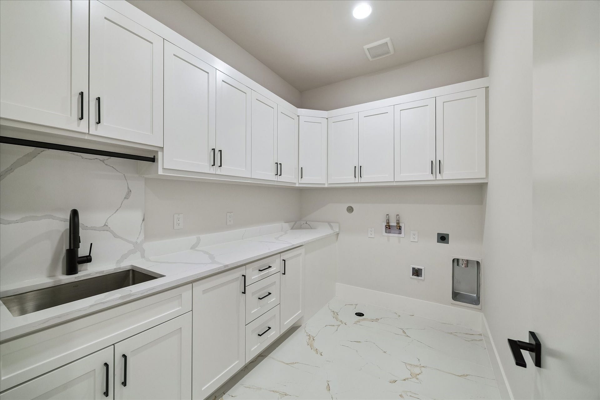 4714 Tamarisk Street, Bellaire, TX 77401