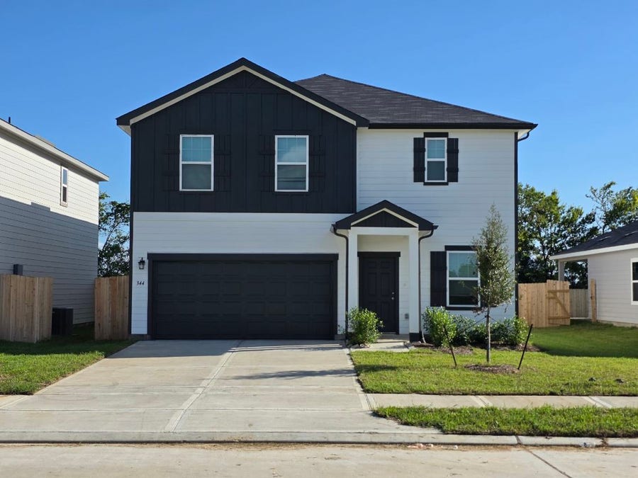 Property photo for 344 Stone Crossing Drive, Liberty, TX