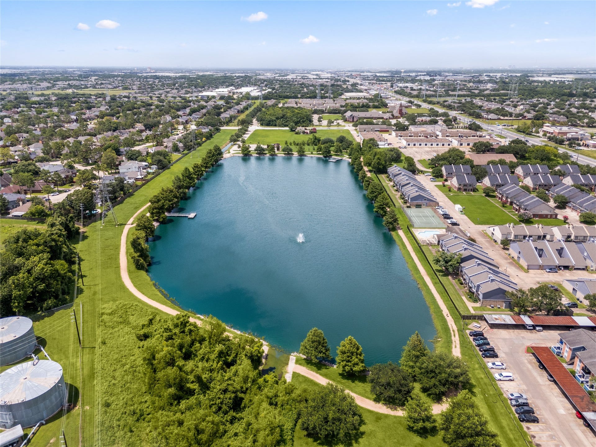 3813 Landmark Drive, Missouri City, TX 77459 3813 Landmark Drive, Missouri City, TX 77459
