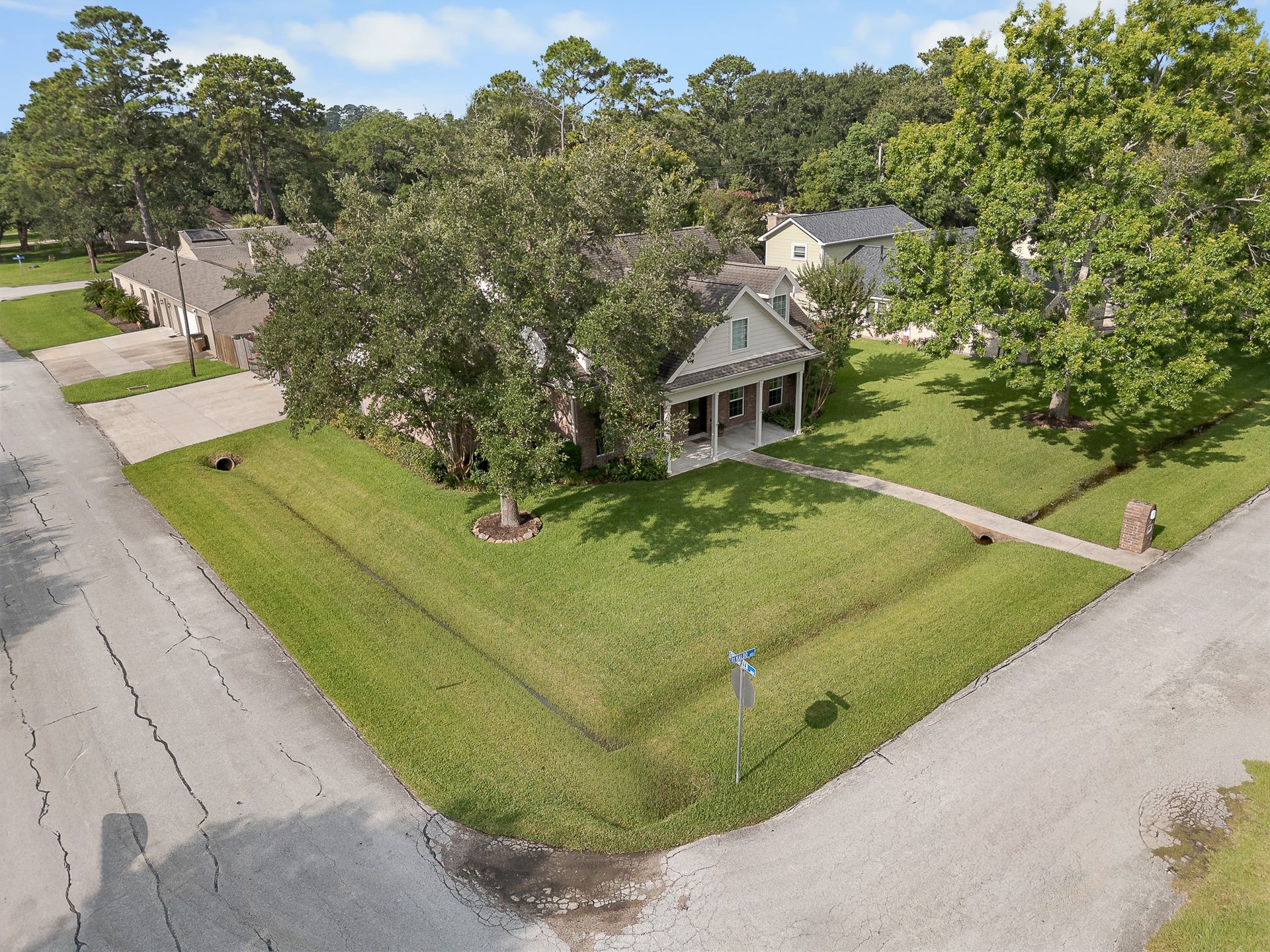 603 Renaldo Street, Dickinson, TX 77539 603 Renaldo Street, Dickinson, TX 77539
