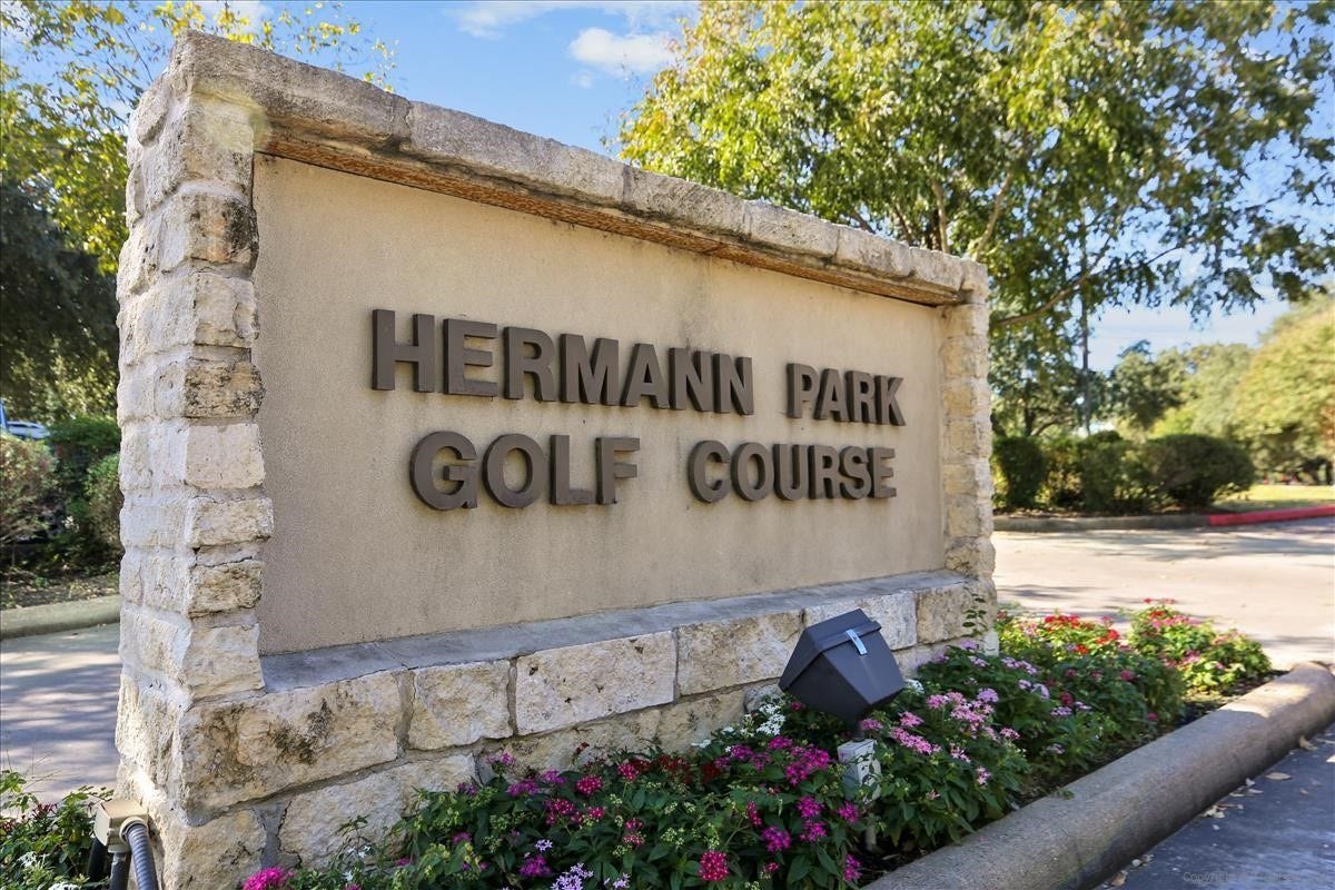 Enjoy golfing and 
tons of additional parking for guests  across the street at the Herman Park Golf Course