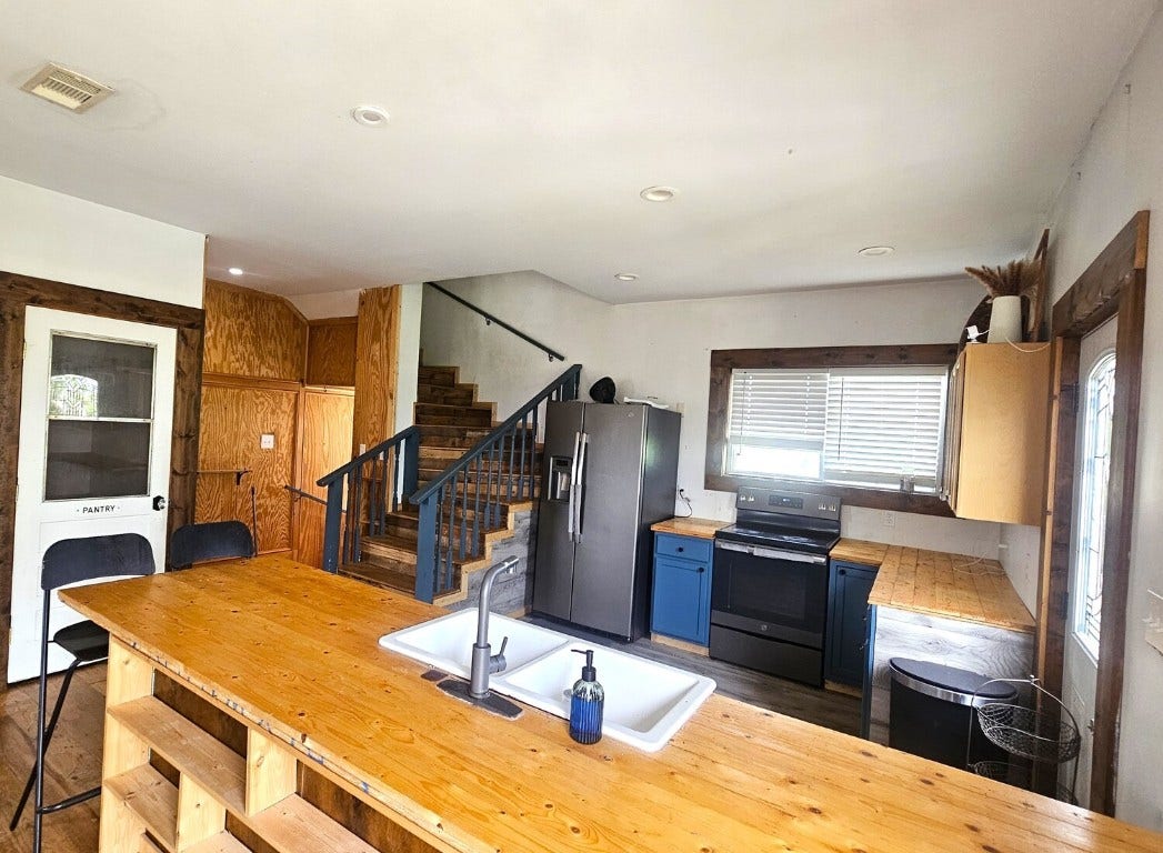 7115 Stingray Street, Hitchcock, TX 77563 7115 Stingray Street, Hitchcock, TX 77563