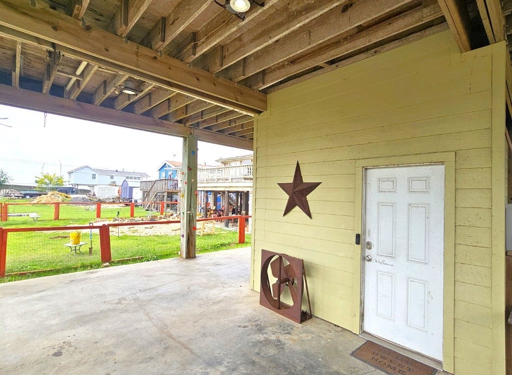 7115 Stingray Street, Hitchcock, TX 77563 7115 Stingray Street, Hitchcock, TX 77563