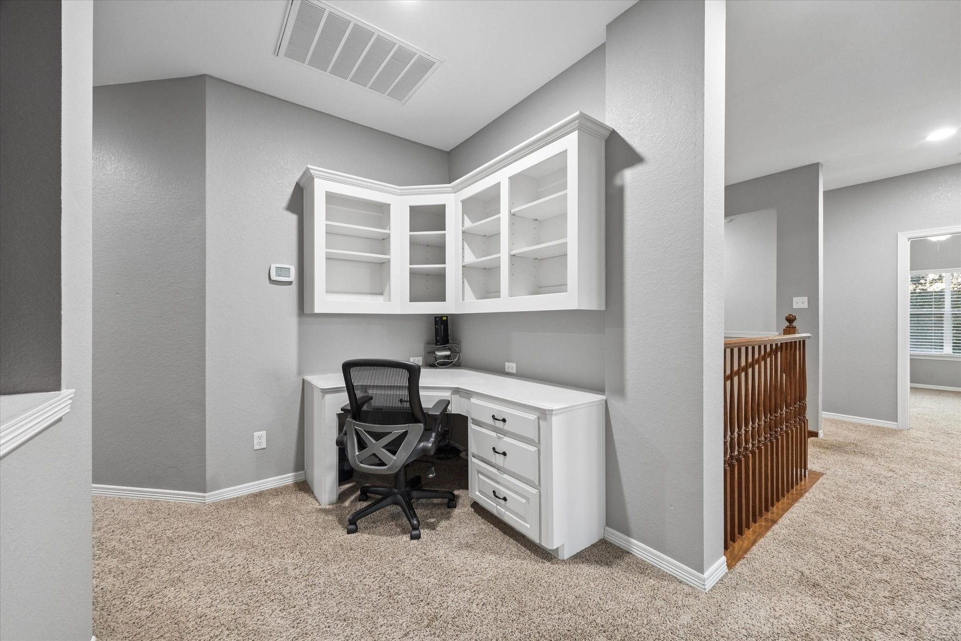 3523 Silvercreek Drive, Manvel, TX 77578 Built-in study desk off the game room